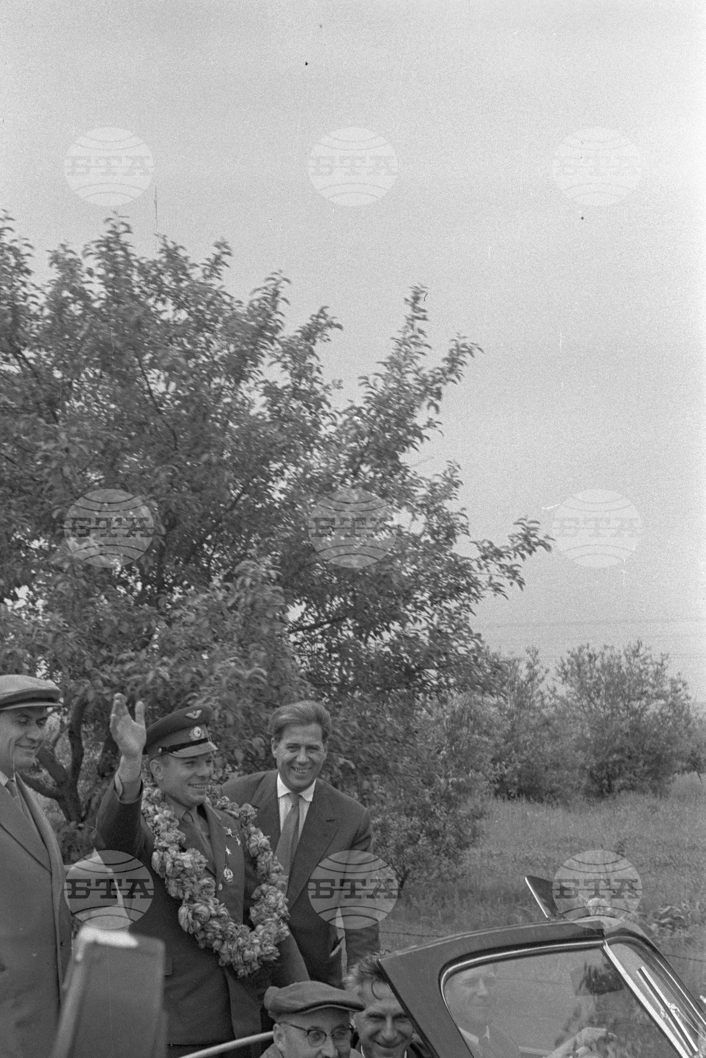Юрий Гагарин в розовата долина