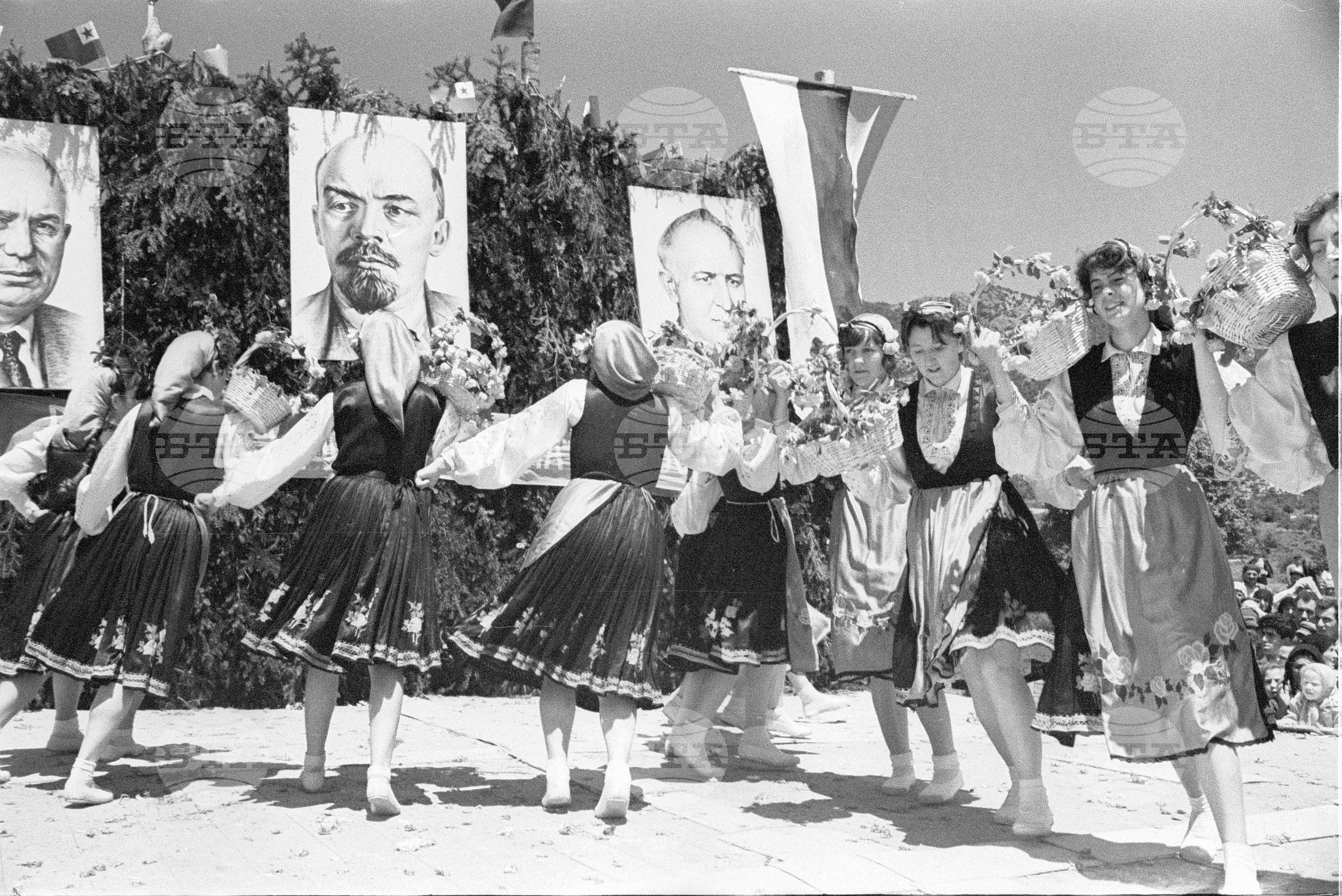 Празникът на розите в село Розино