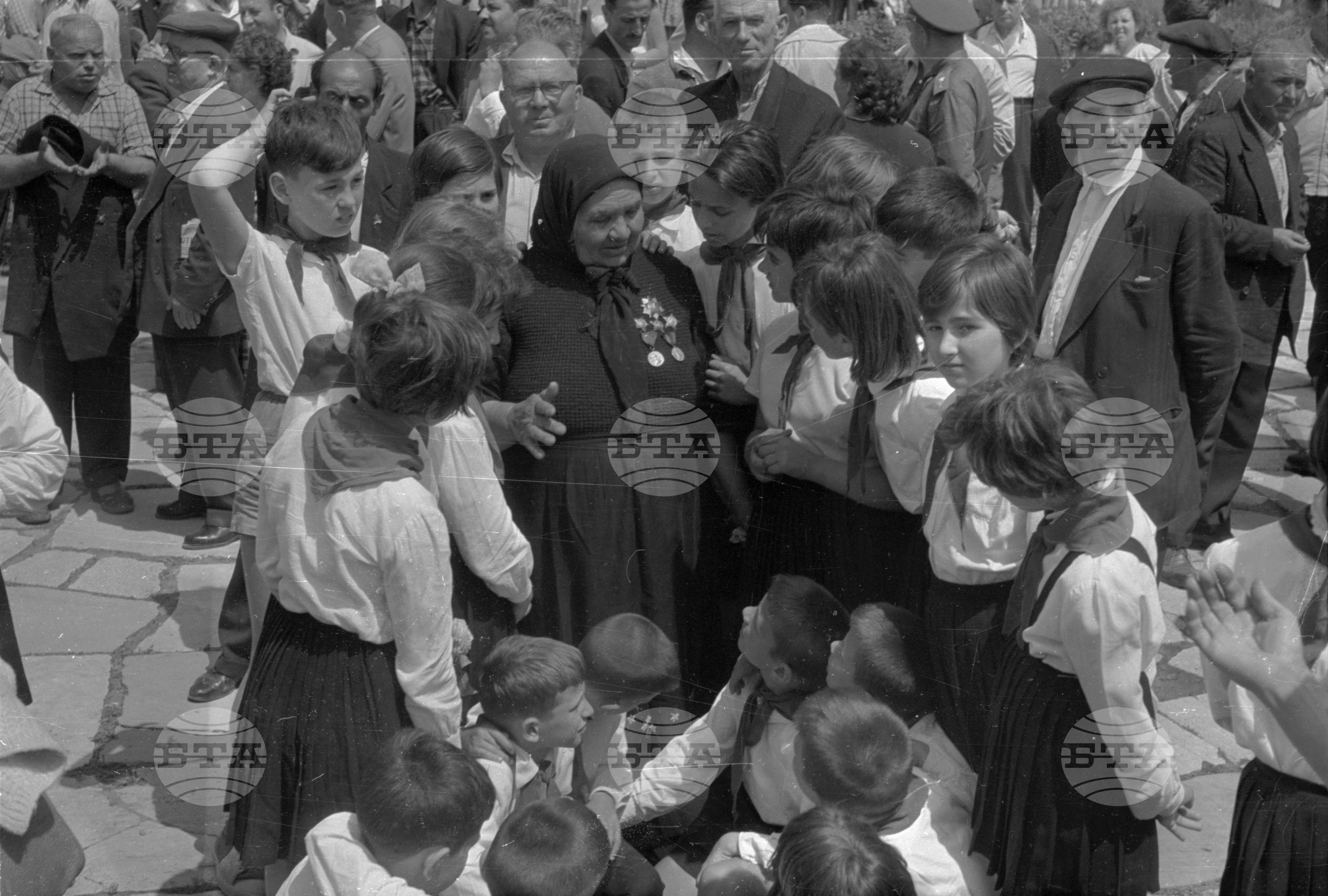 Тържествен митинг по случай 2 юни, в местността Жерково, Софийски окръг част 2