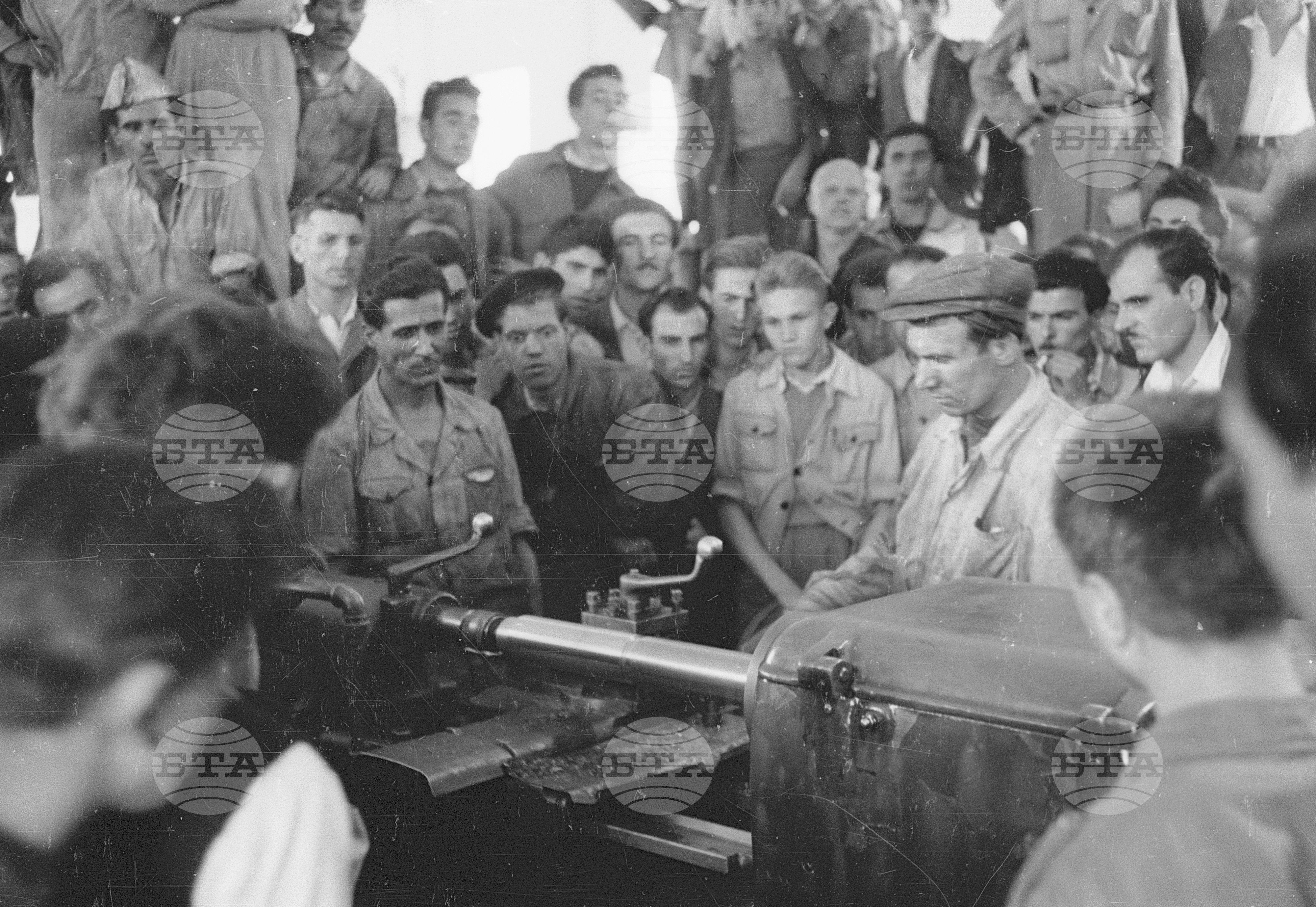 Съветските гости по време на месеца на Съветската дружба, 1951 година - Чекирьов, Скрябин и други