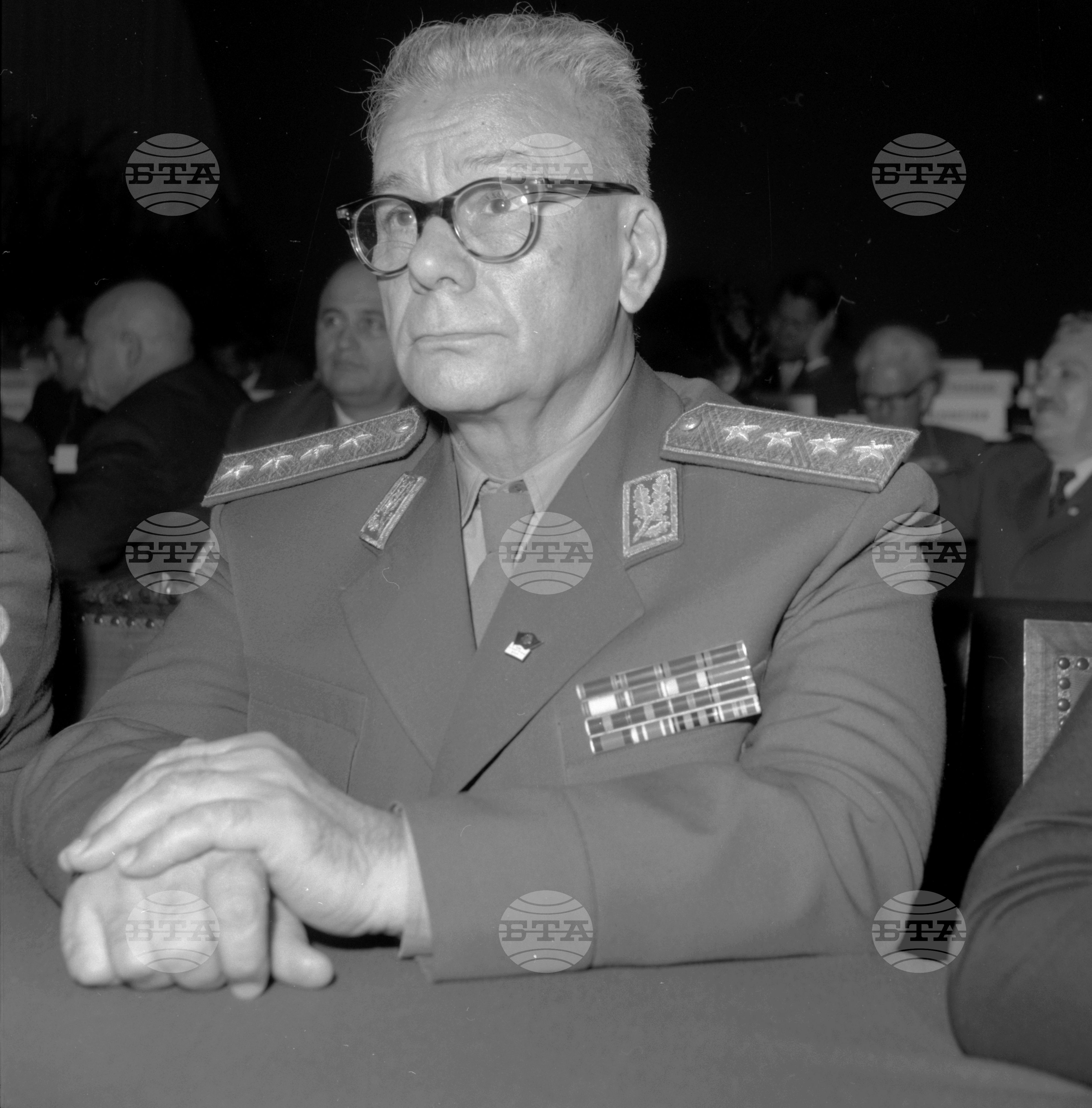 Осмият конгрес на Българската комунистическа партия част 21