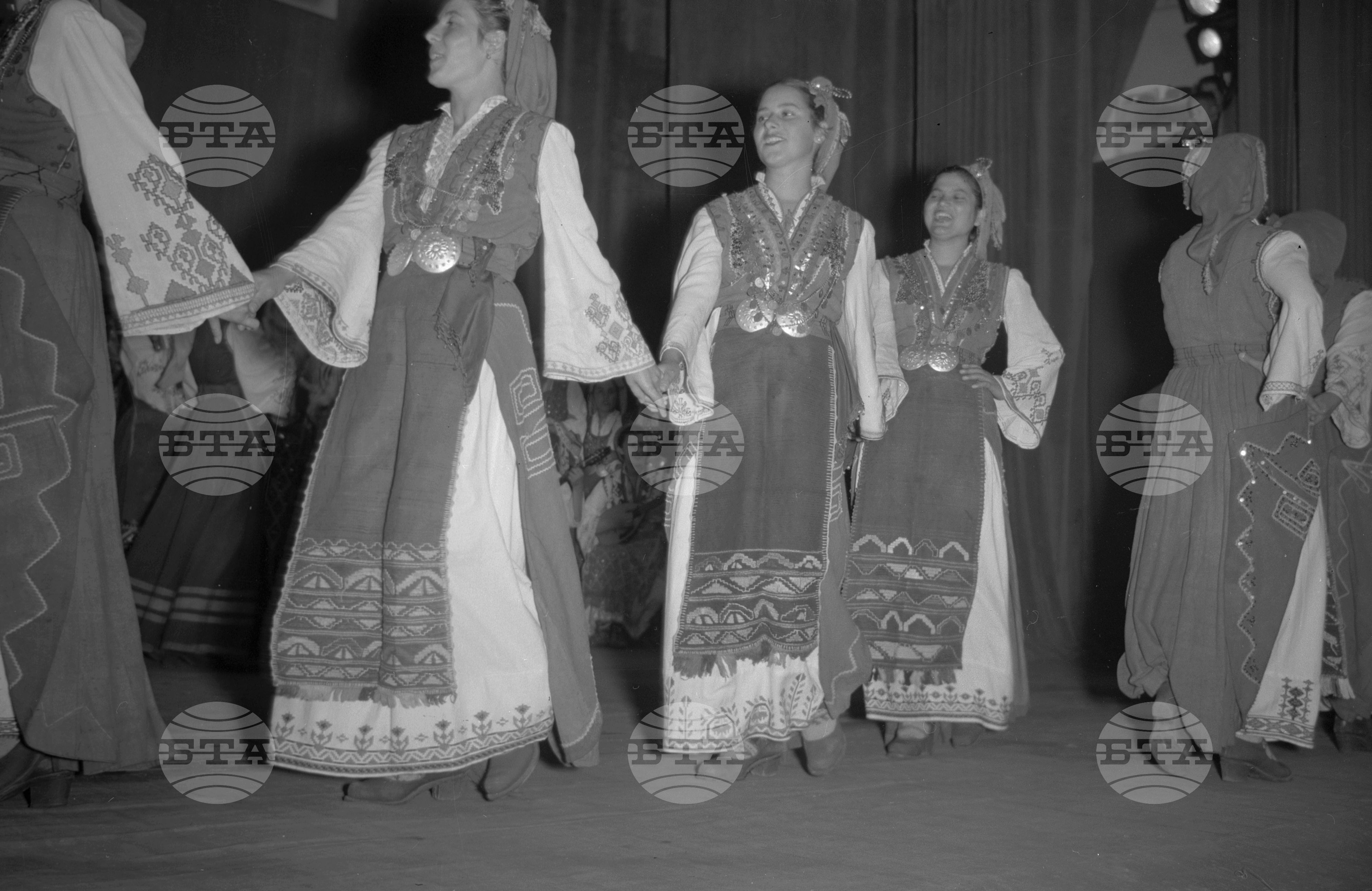 Национален преглед на читалищната музикална и танцова самодейност в София
