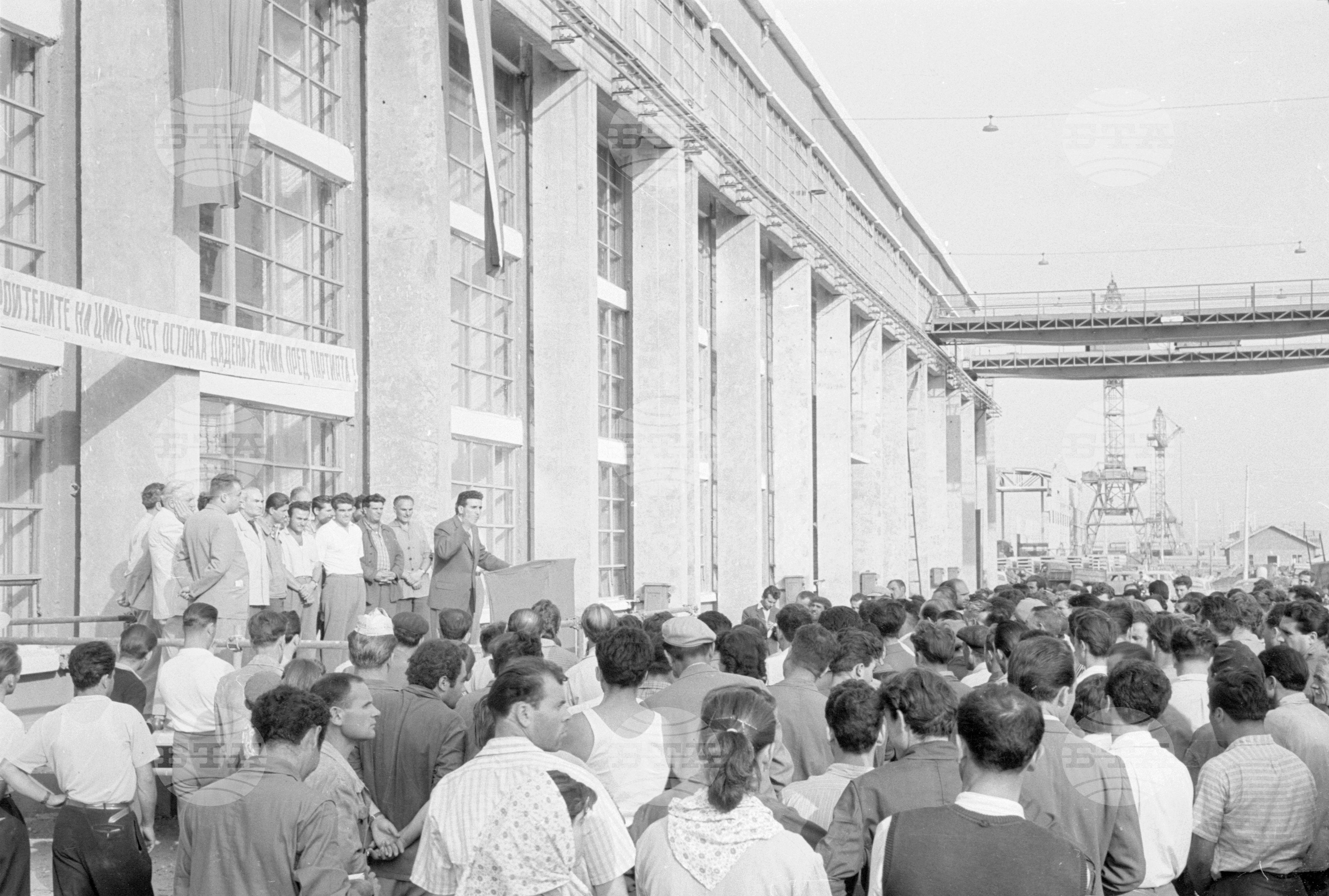 Първият цех на Кремиковския металургичен комбинат влезе в строя