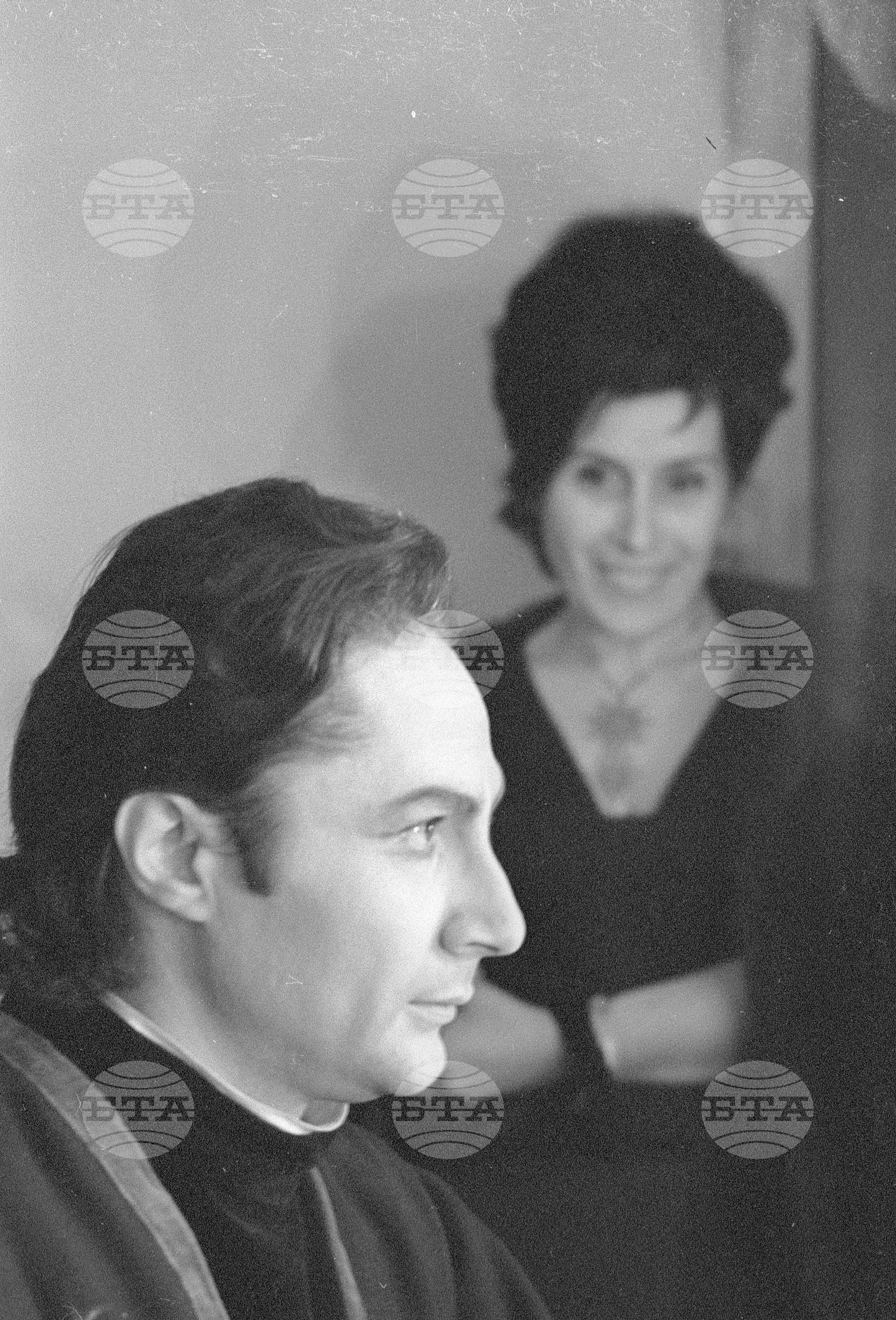 Николай Гюзелев в "Зографът Захари" - Част 1
