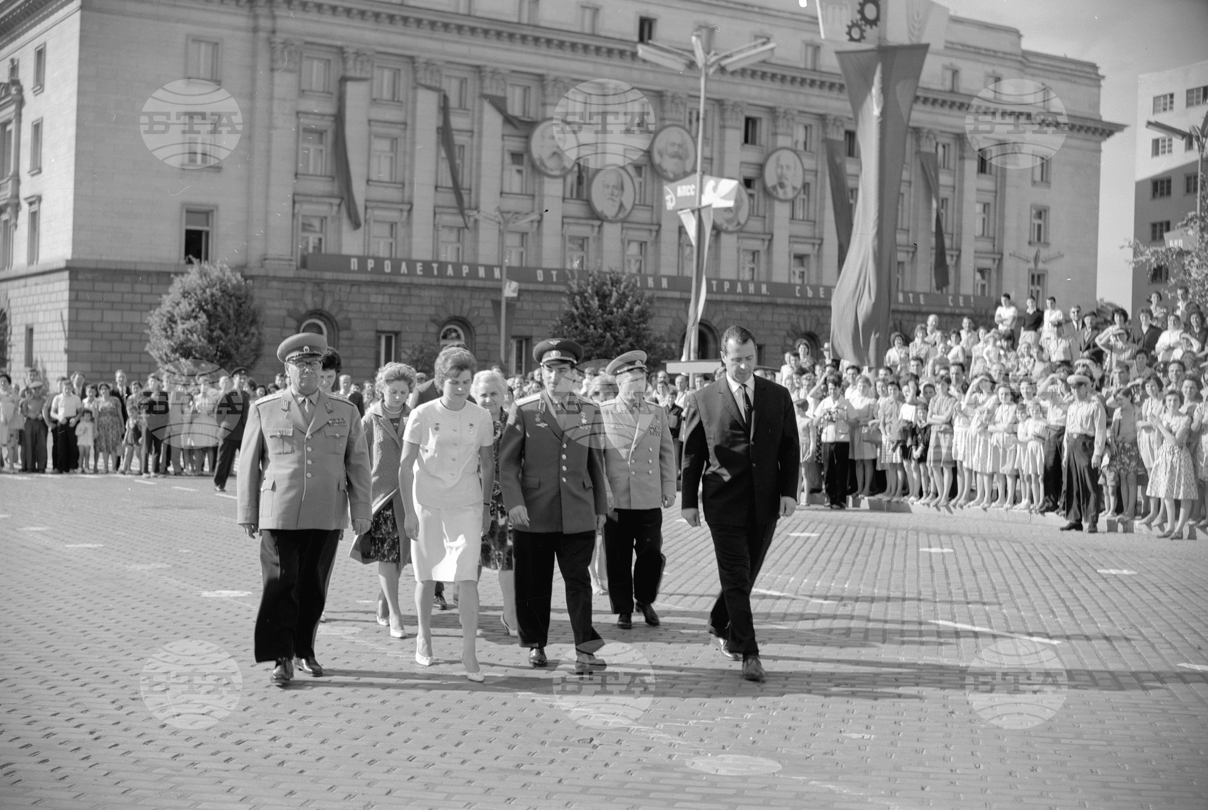 Пребиваване на съветските космонавти Валентина Терешкова и Валери Биковски у нас част 1