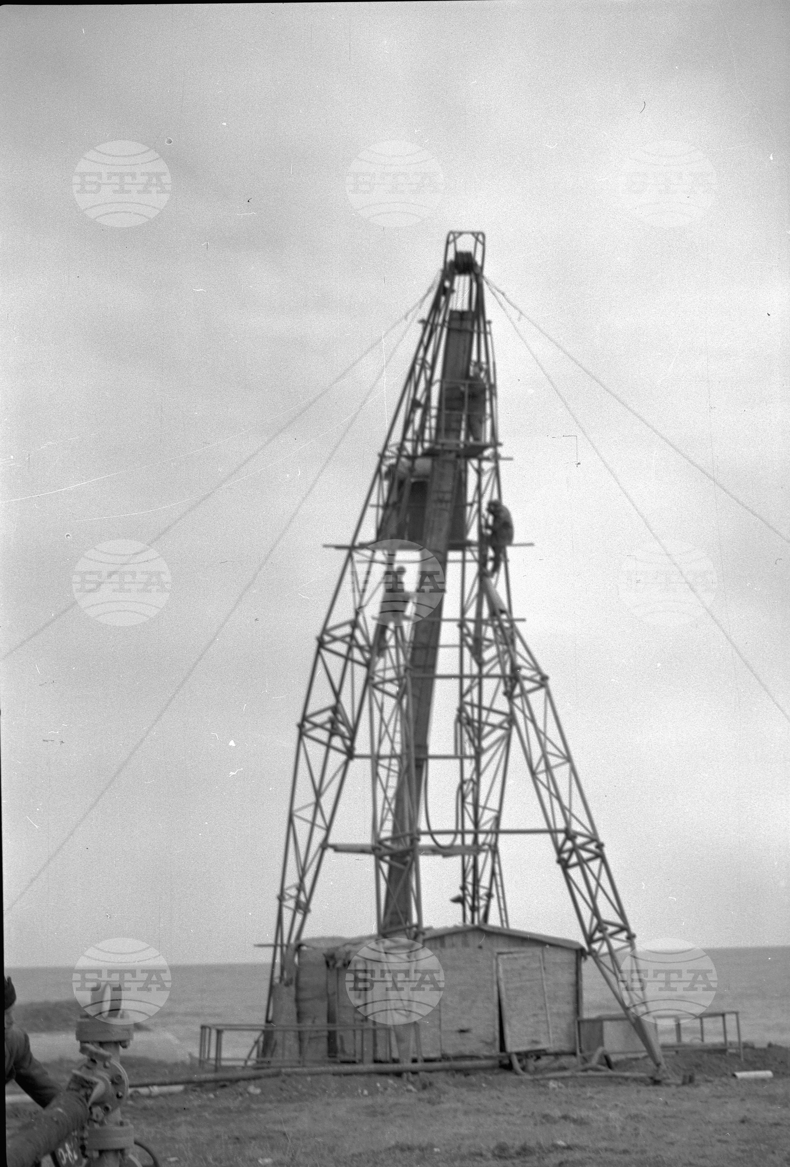Държавно предприятие за добив на нефт и газ - село Шабла, 1959 година