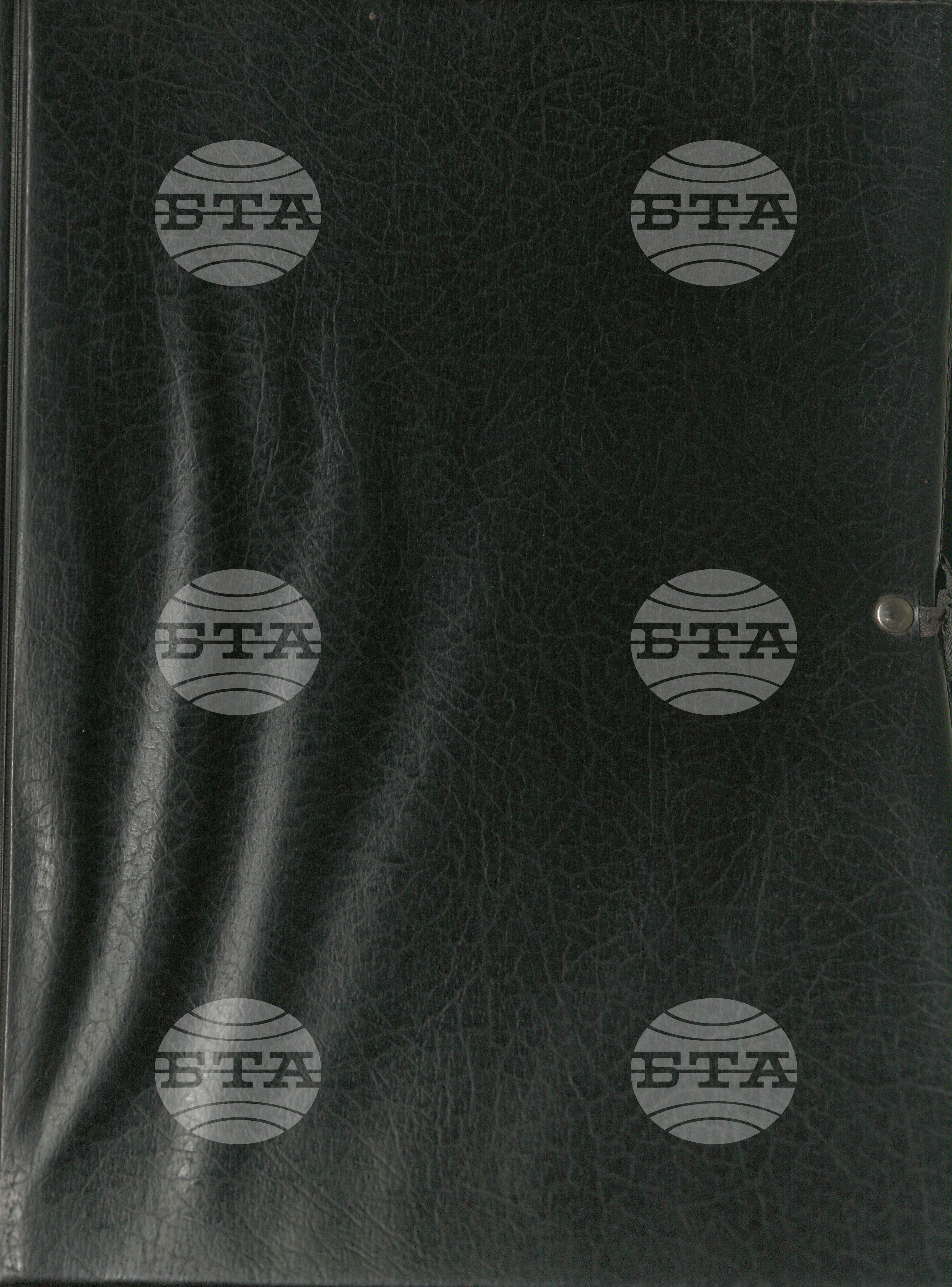 Външна политика, Наши делегации в чужбина, 1980