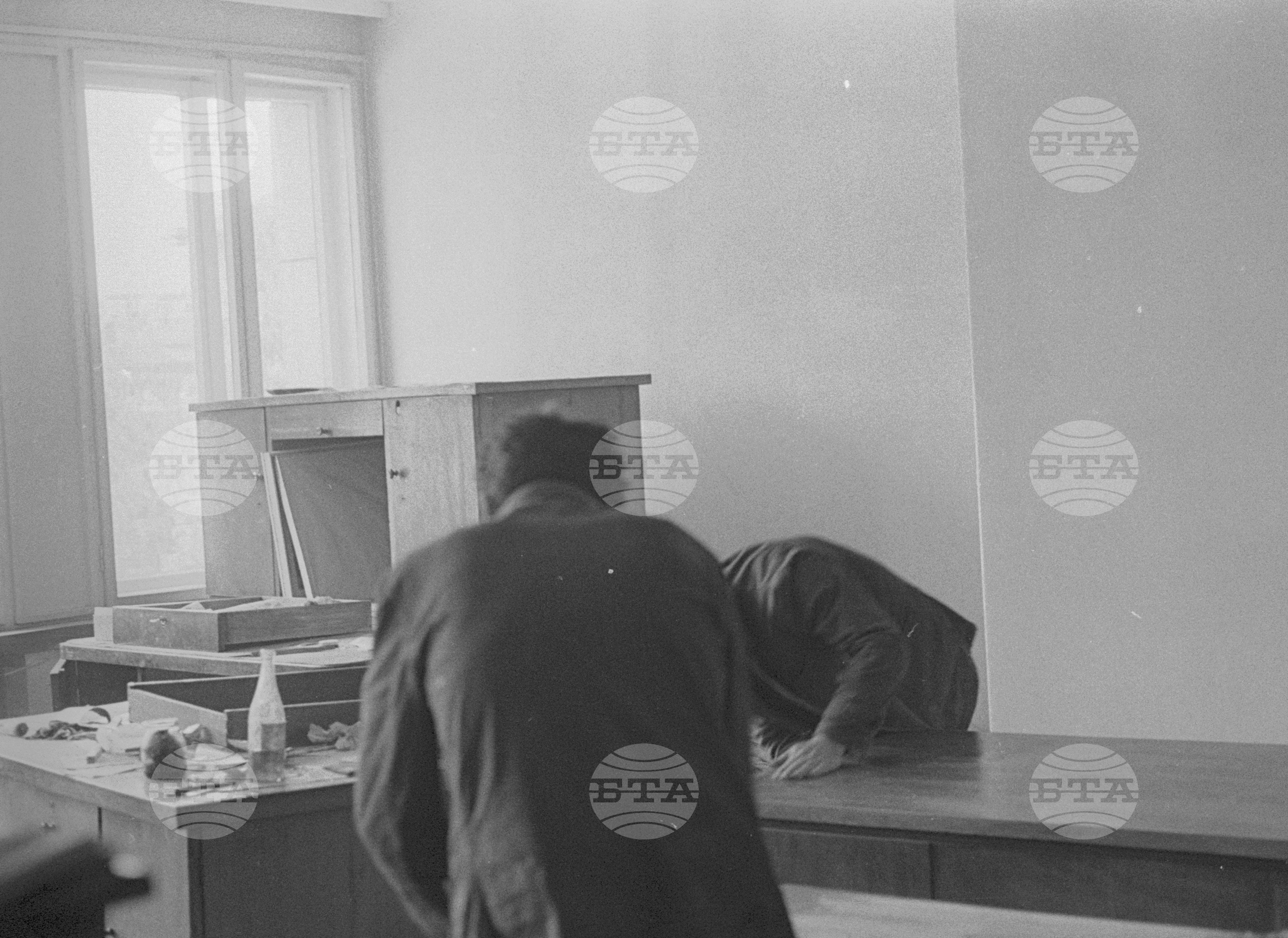 Връчване на юбилеен Ленинов медал на Политбюро и видни обществени и политически дейци