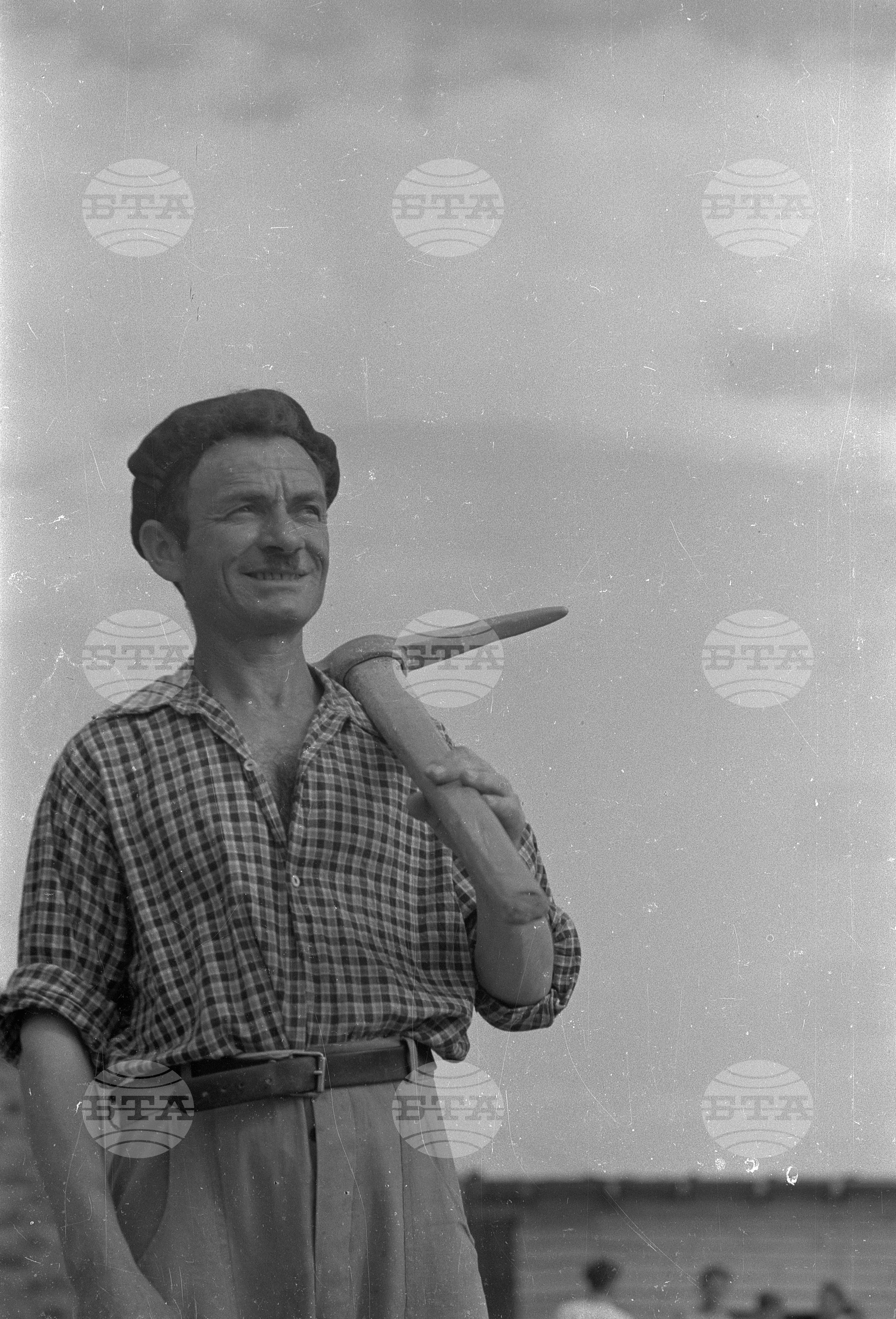 Язовир "Сталин" - снимки от изграждането му през 1952 година