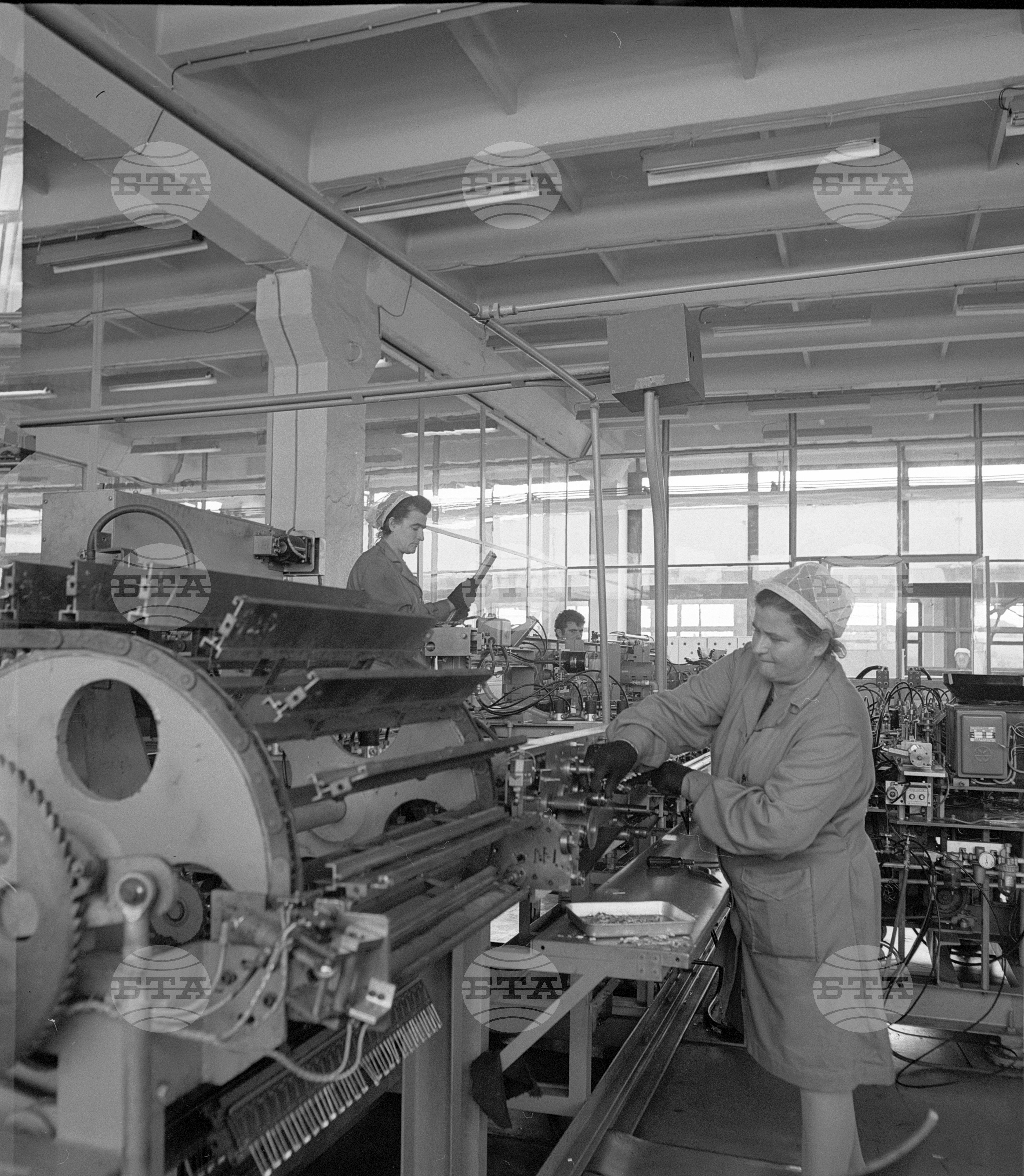 Завод за кондензатори в град Кюстендил - 1972 година