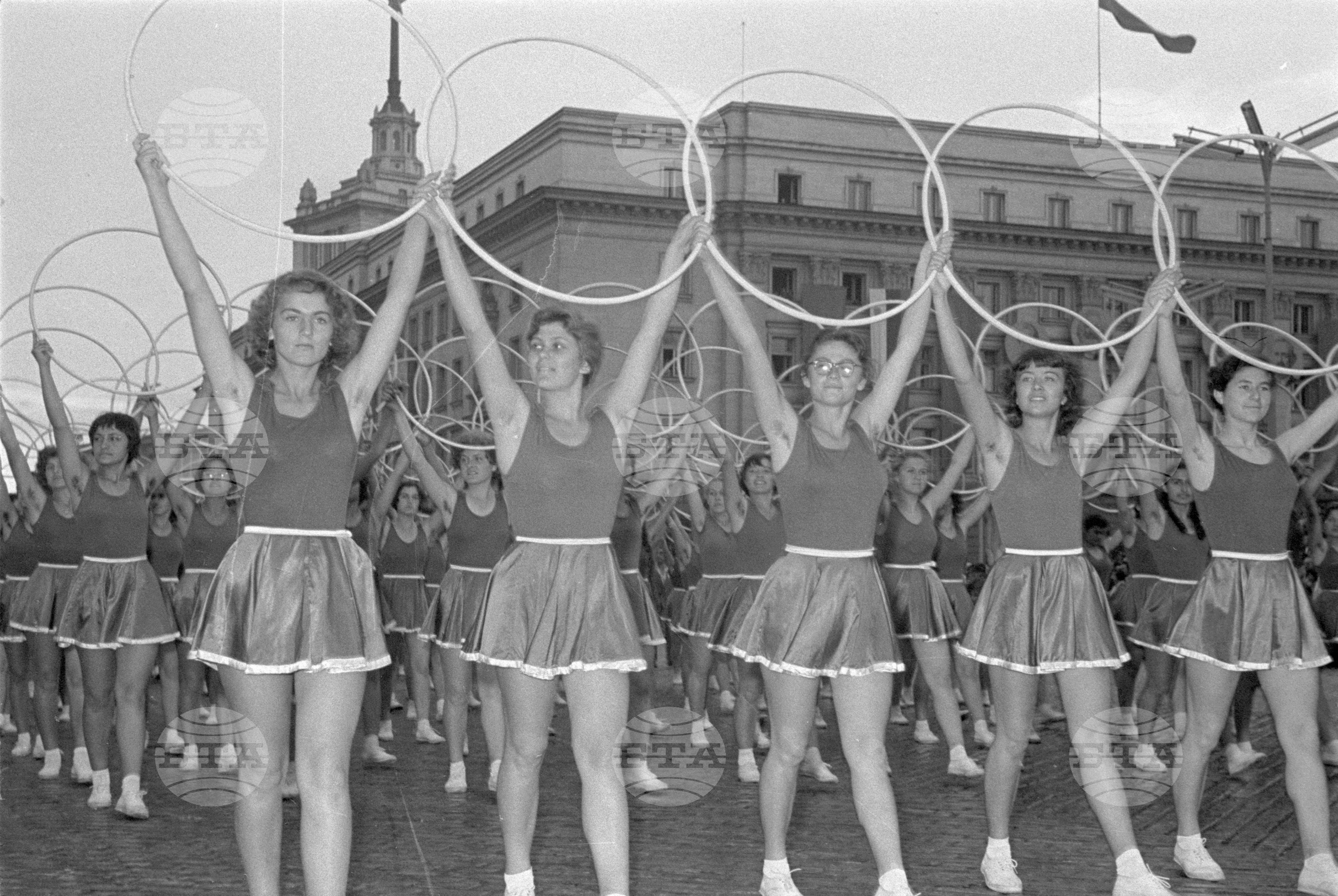 Тържествен митинг и манифестация по случай откриването на заключителния етап на Републиканския младежки фестивал и Спартакиада - град София