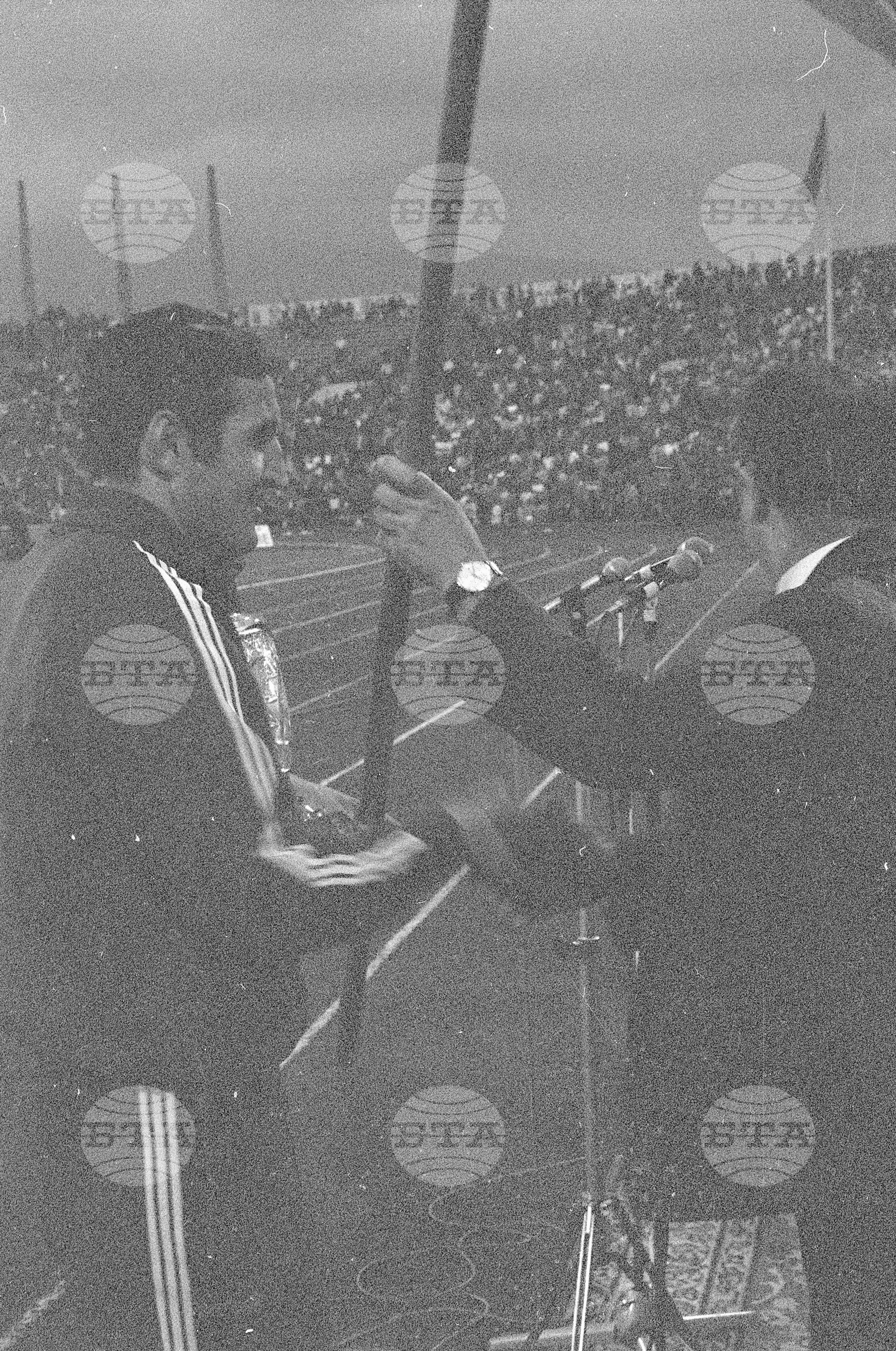 Последна среща за първенството 1971 година "Левски-Спартак" и ЦСКА "Септемврийско знаме” + награждаване на шампиона ЦСКА "Септемврийско знаме”