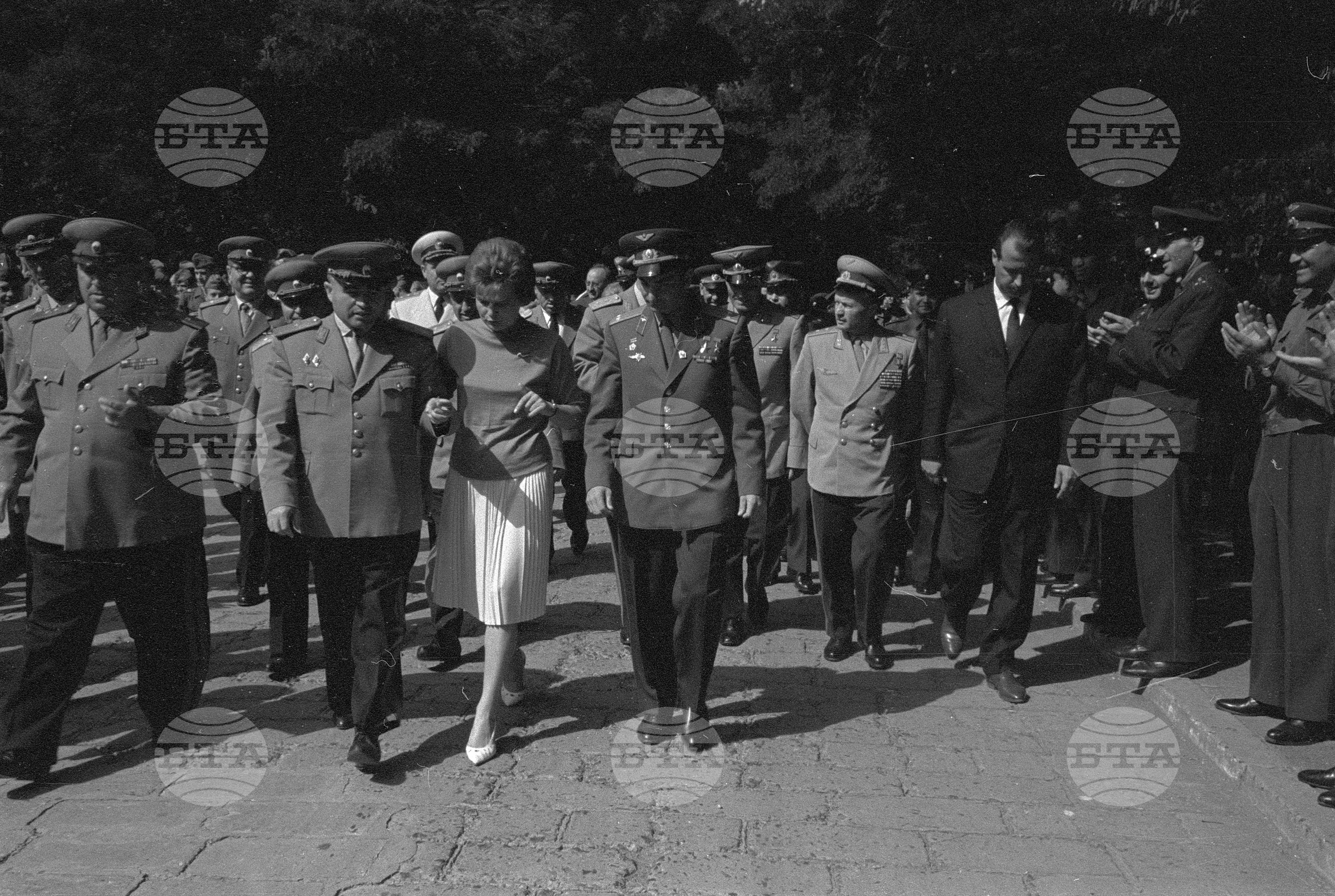 Пребиваване на съветските космонавти В. Терешкова и В. Биковски у нас