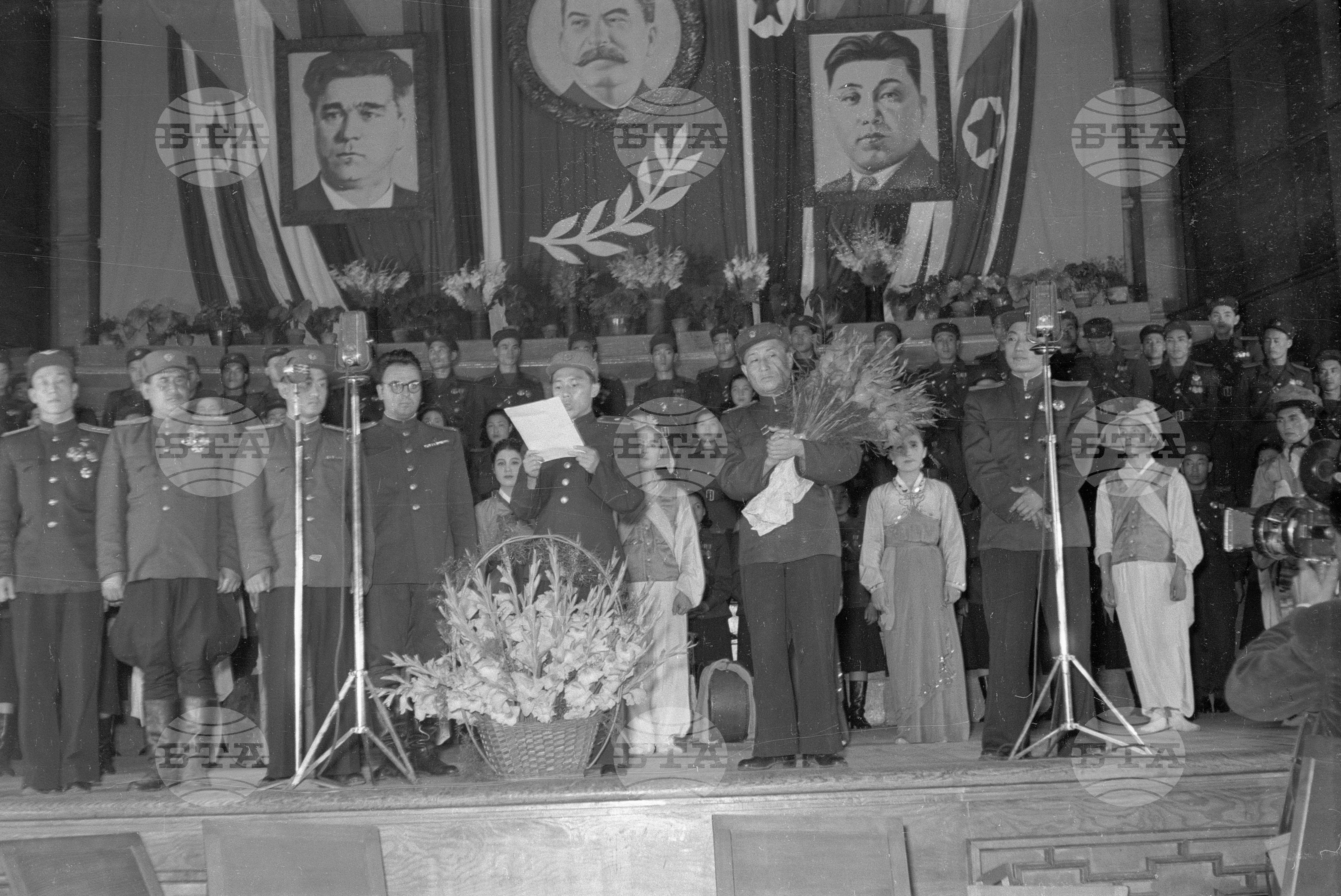 Ансамбъл за песни и танци при Корейската народна армия в България - 1953 година