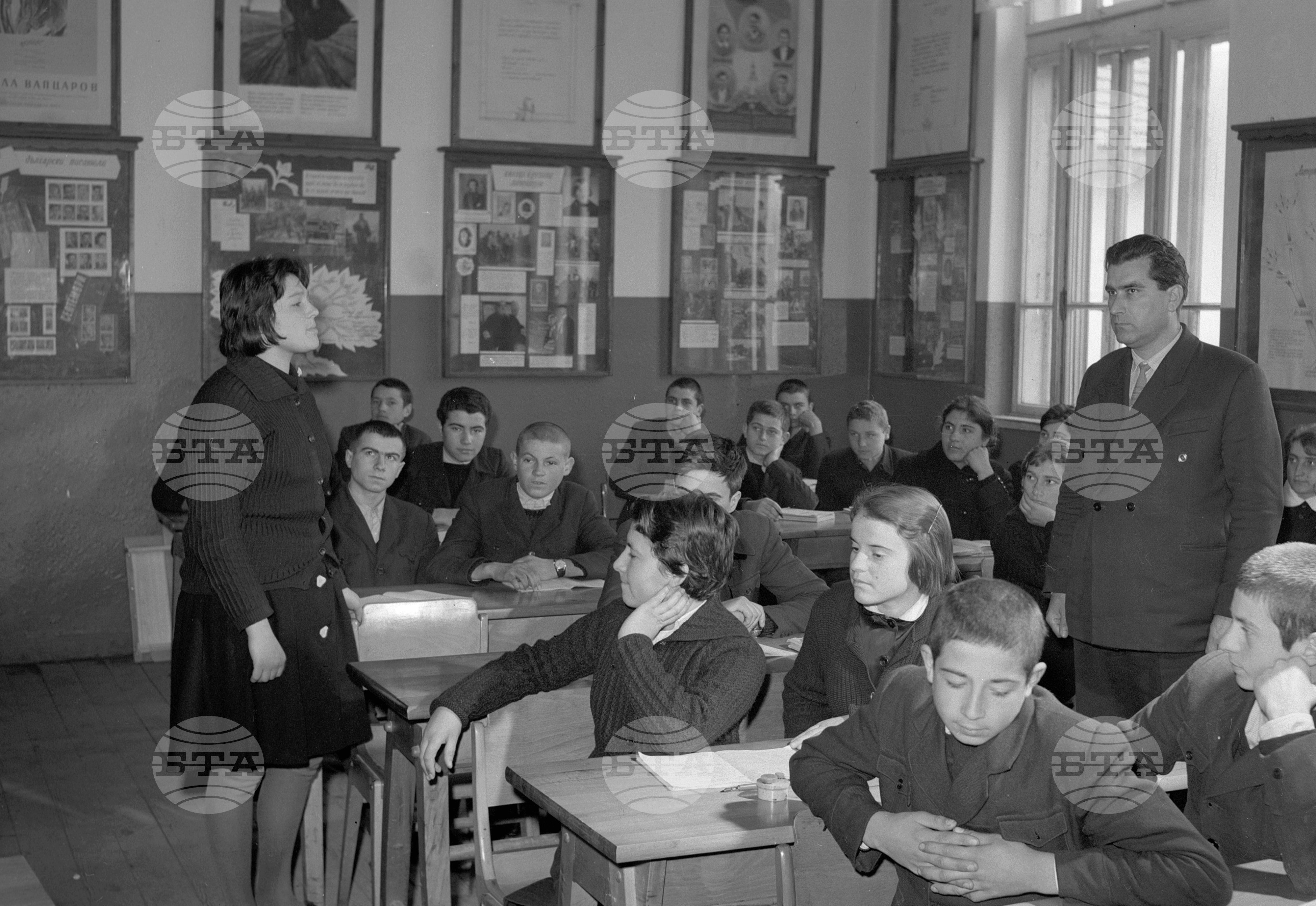 В Техникума по дървообработване и вътрешна архитектура "Г. С. Раковски" - Кюстендил