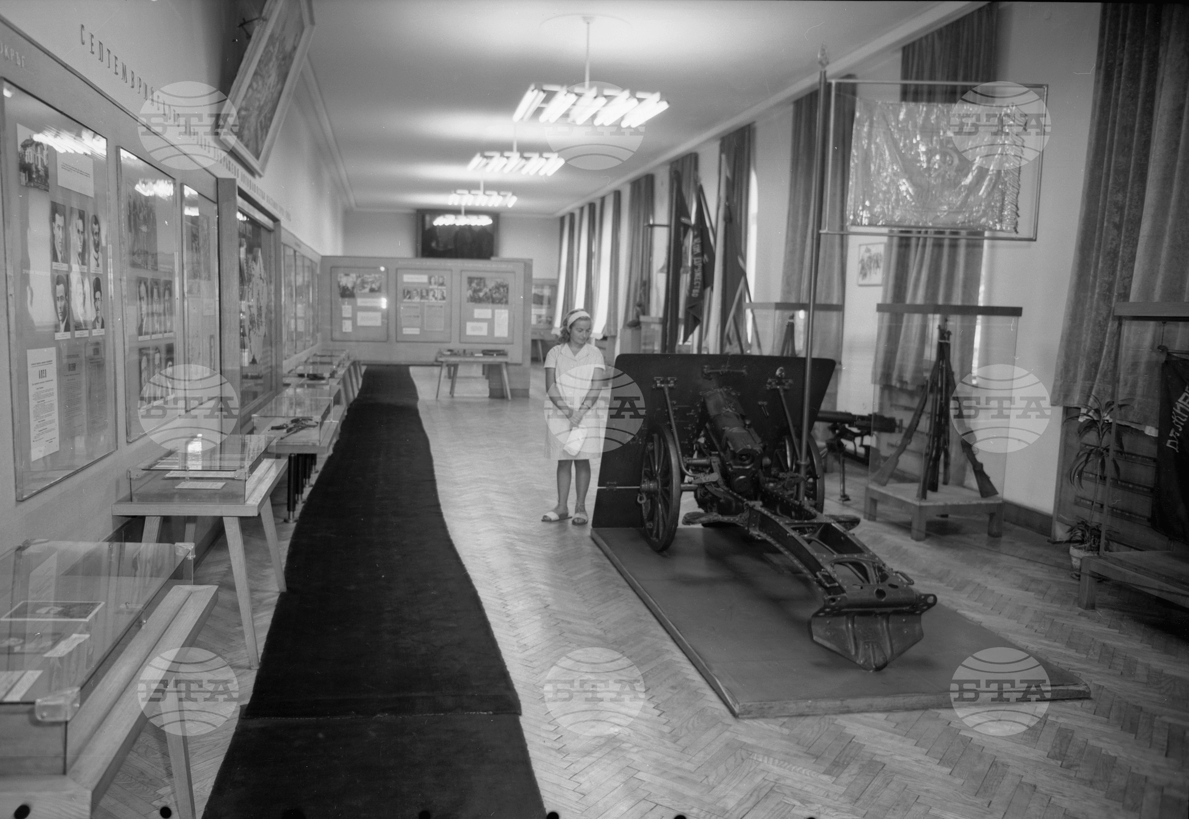 Експонати от Септемврийското въоръжено въстание през 1923 година в музея на революционното движение