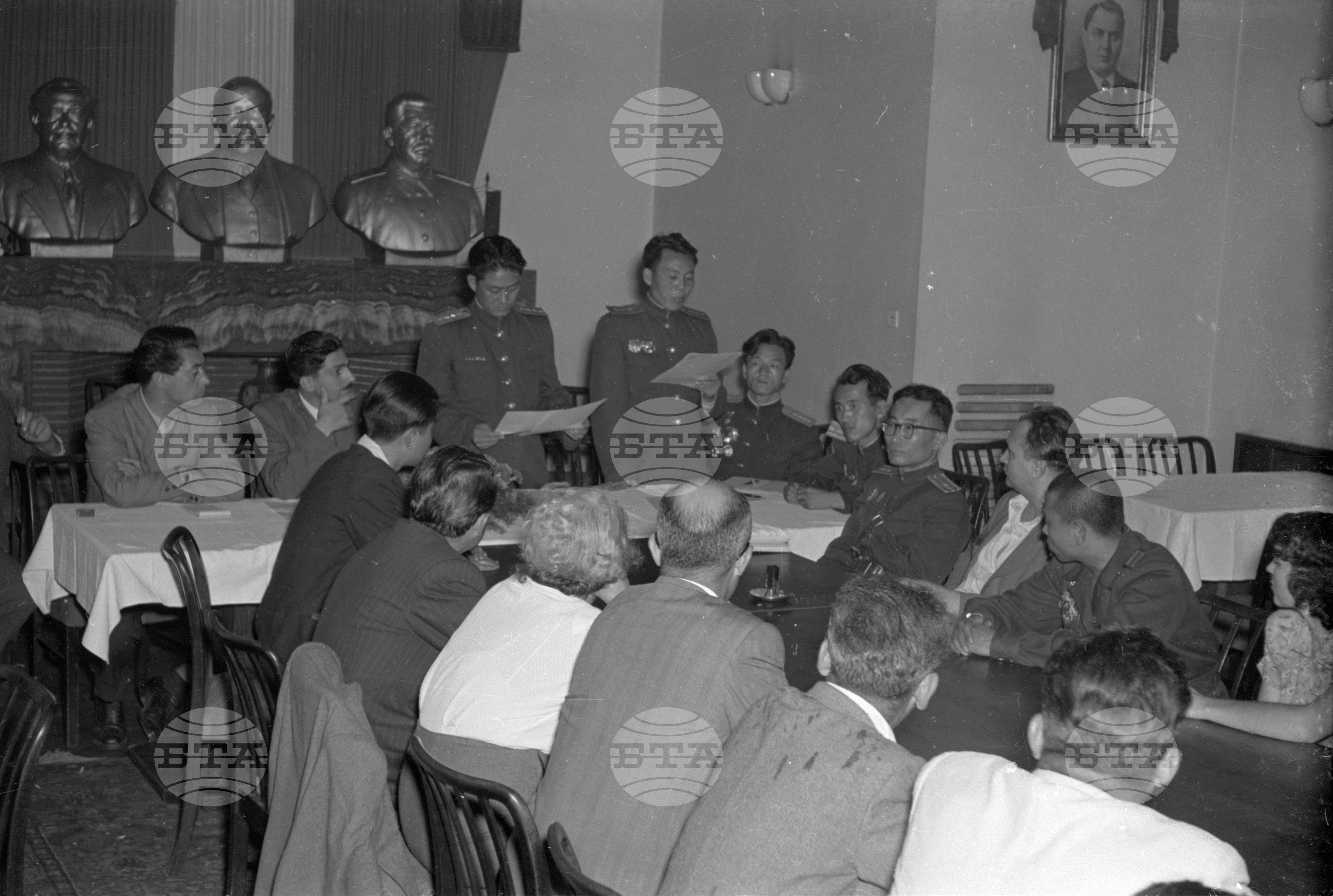 Ансамбъл за песни и танци при Корейската народна армия в България - 1953 година