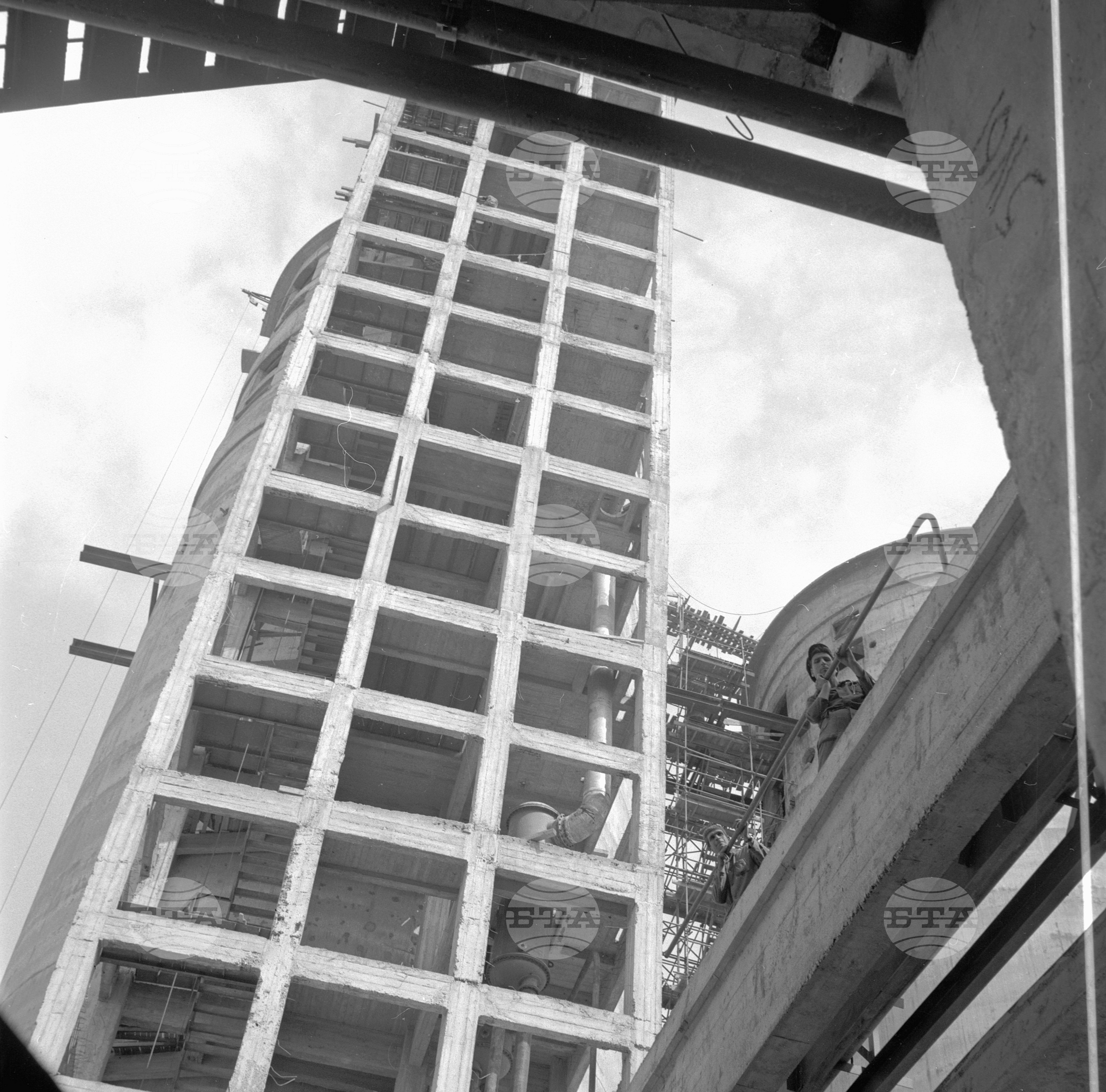 На строежа на Азотно-торовия завод край Стара Загора 1962г. част 7