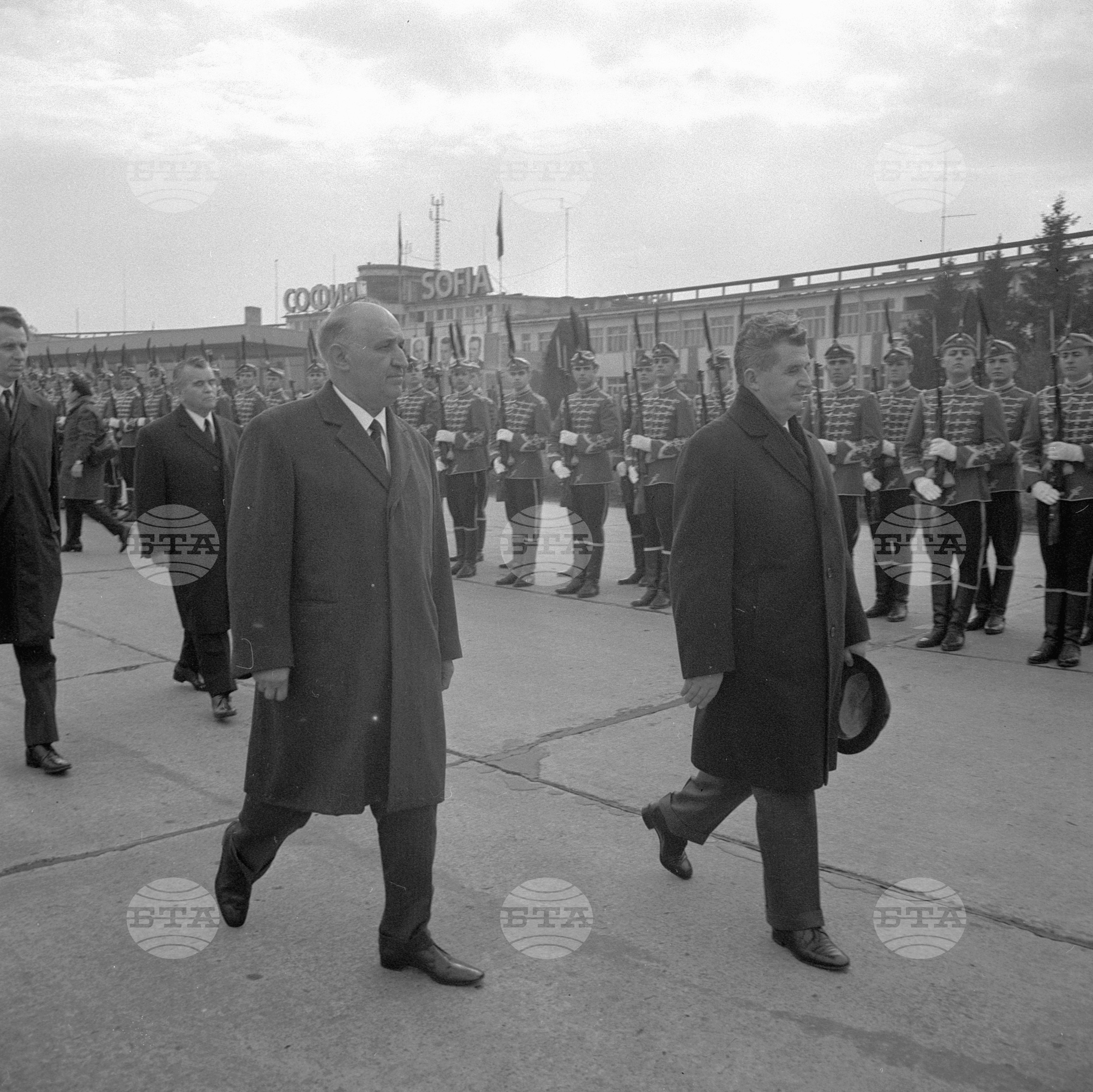 Посещение на румънската партийно-правителствена делегация начело с Николае Чаушеску - част 1