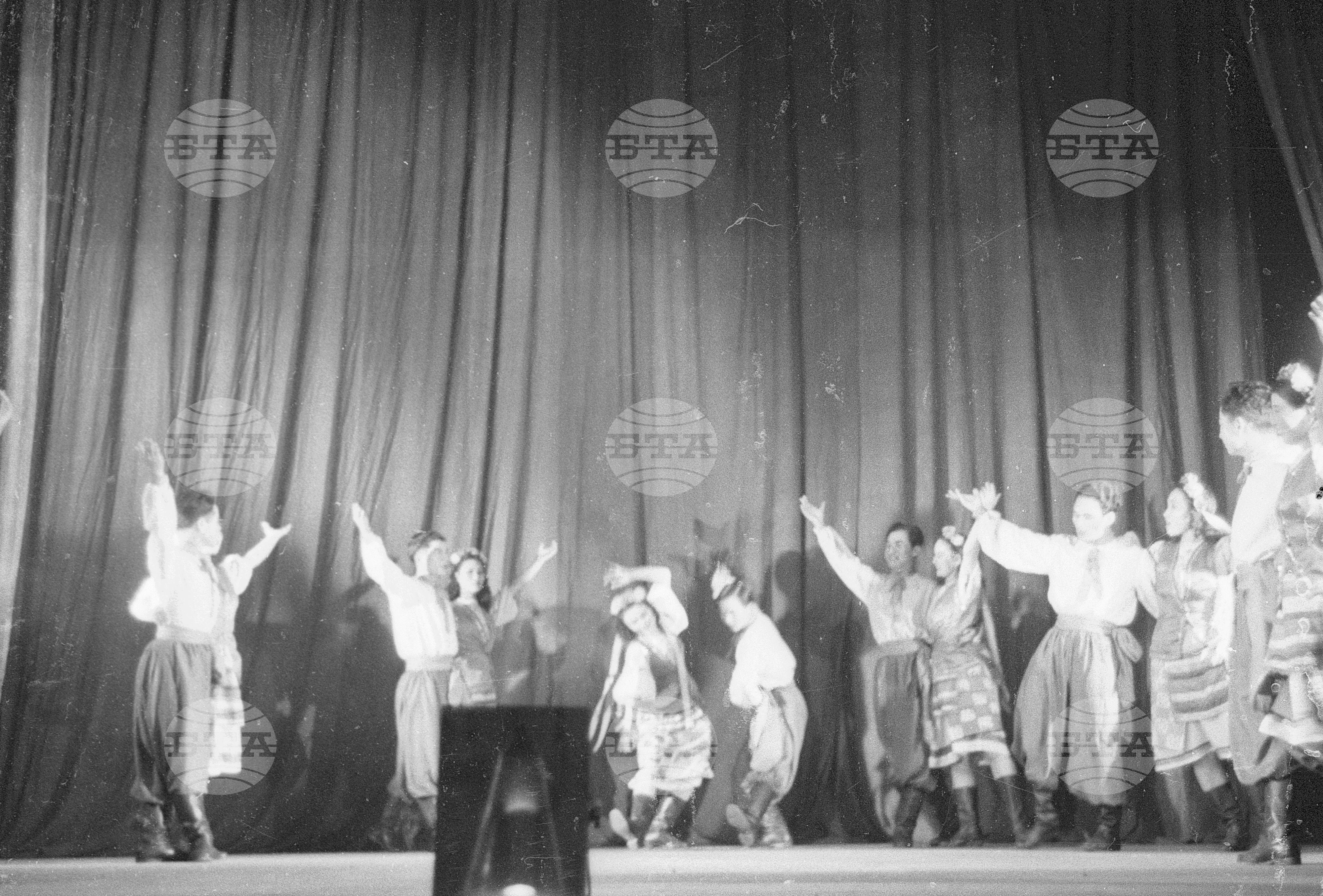Корейски ансамбъл в Пловдив, 1951
