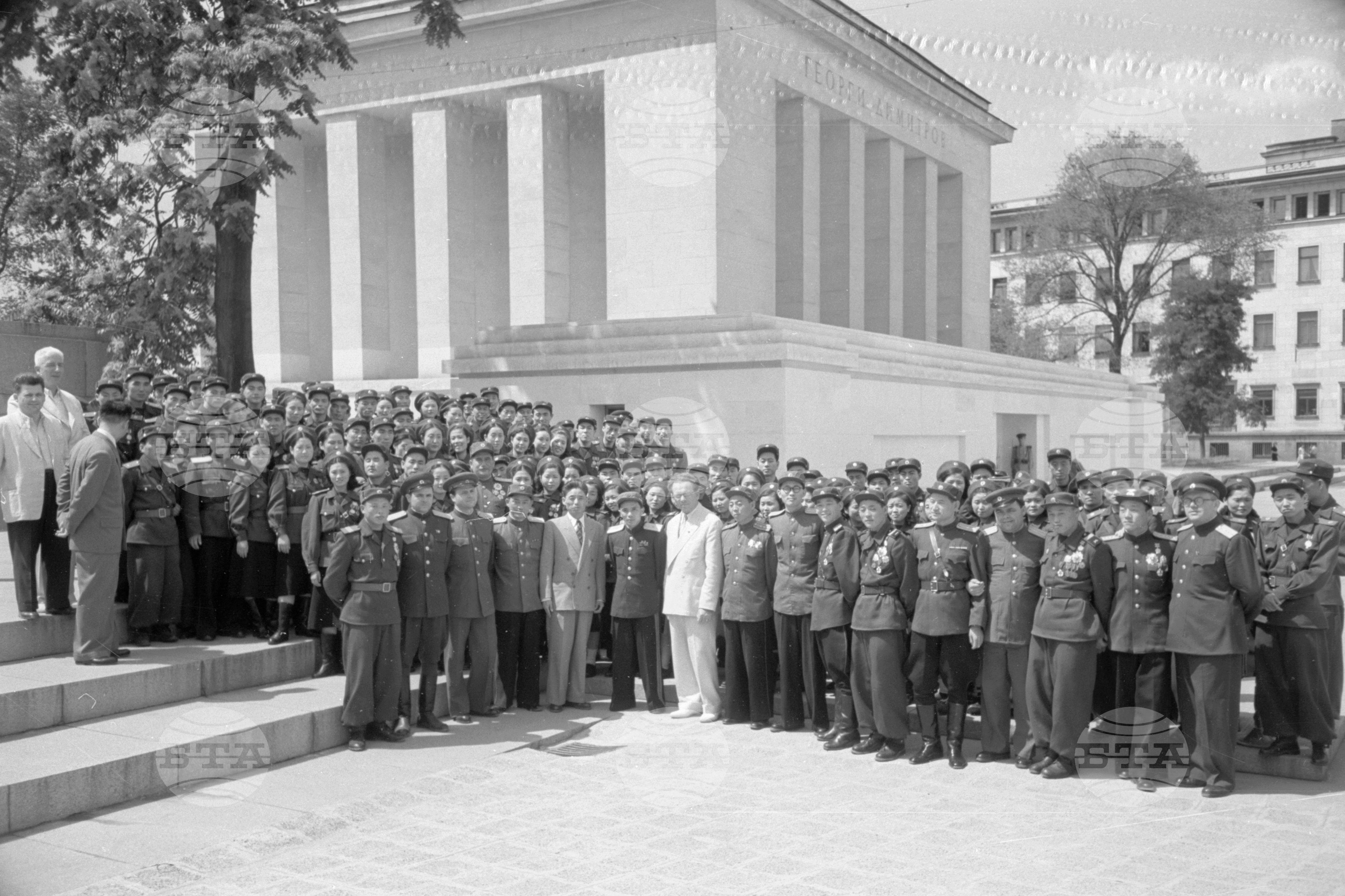 Ансамбъл за песни и танци при Корейската народна армия в България - 1953 година