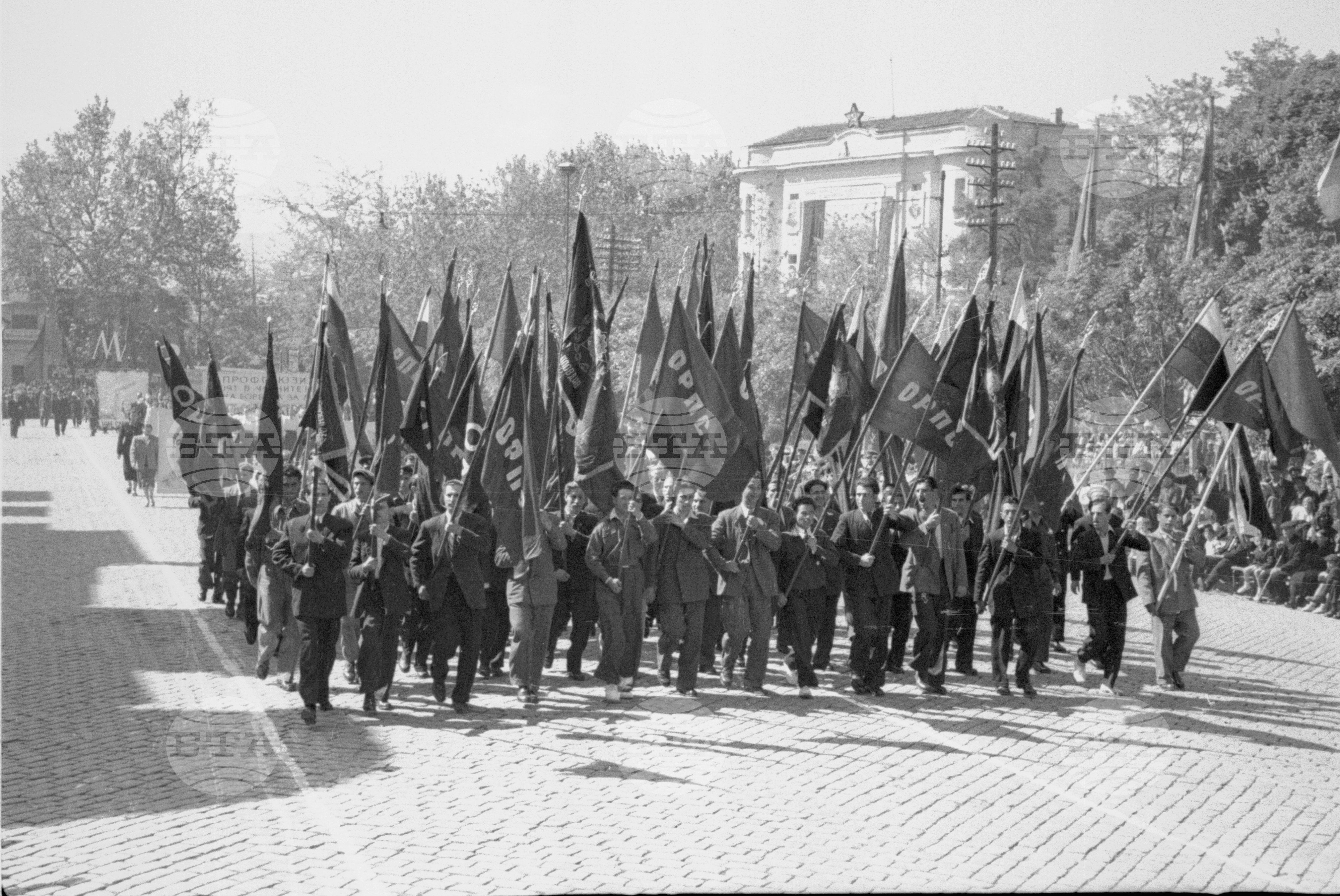 Първомайска манифестация в Пловдив - част 1