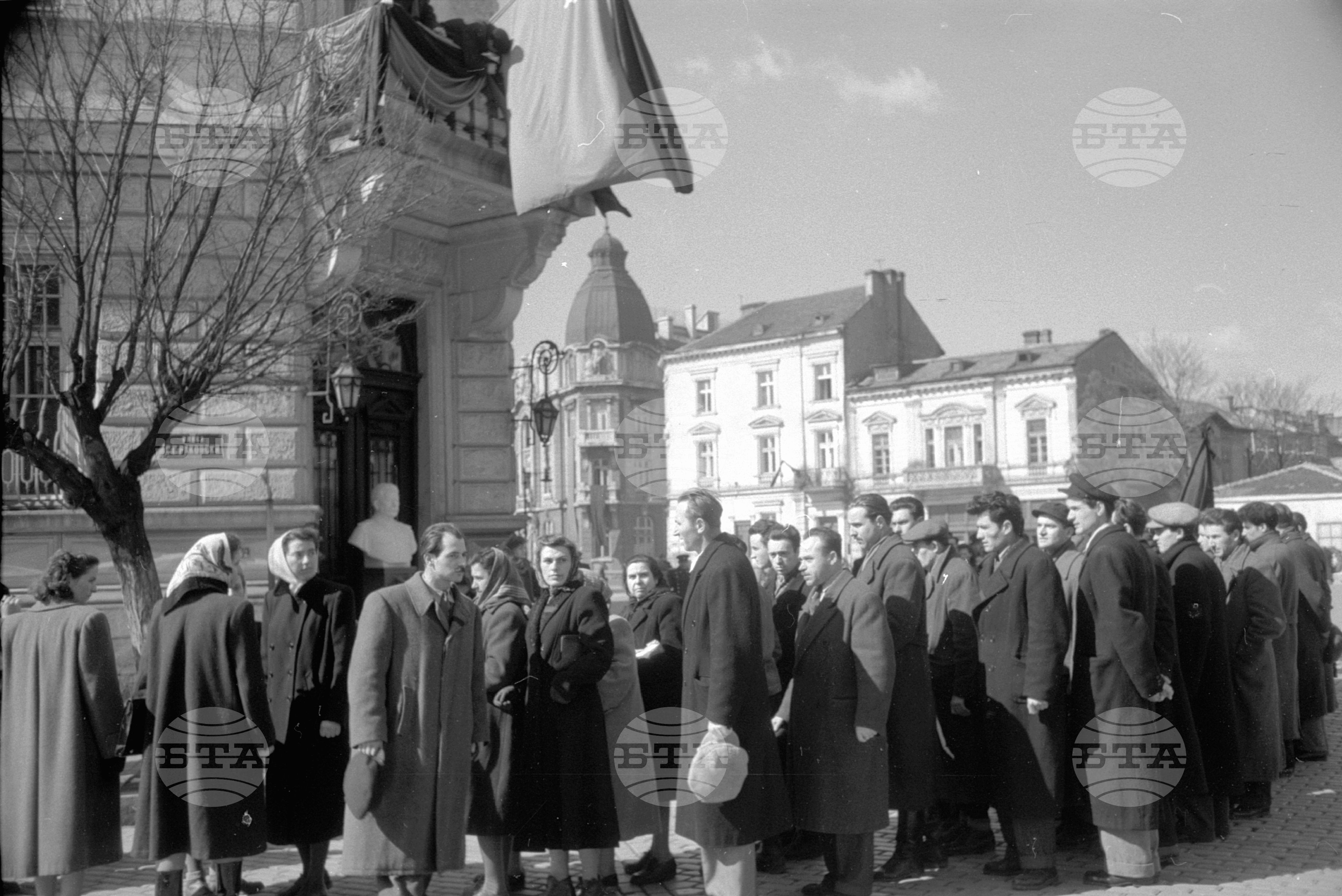 Траурни дни в София по случай смъртта на Йосиф Висарионович Сталин