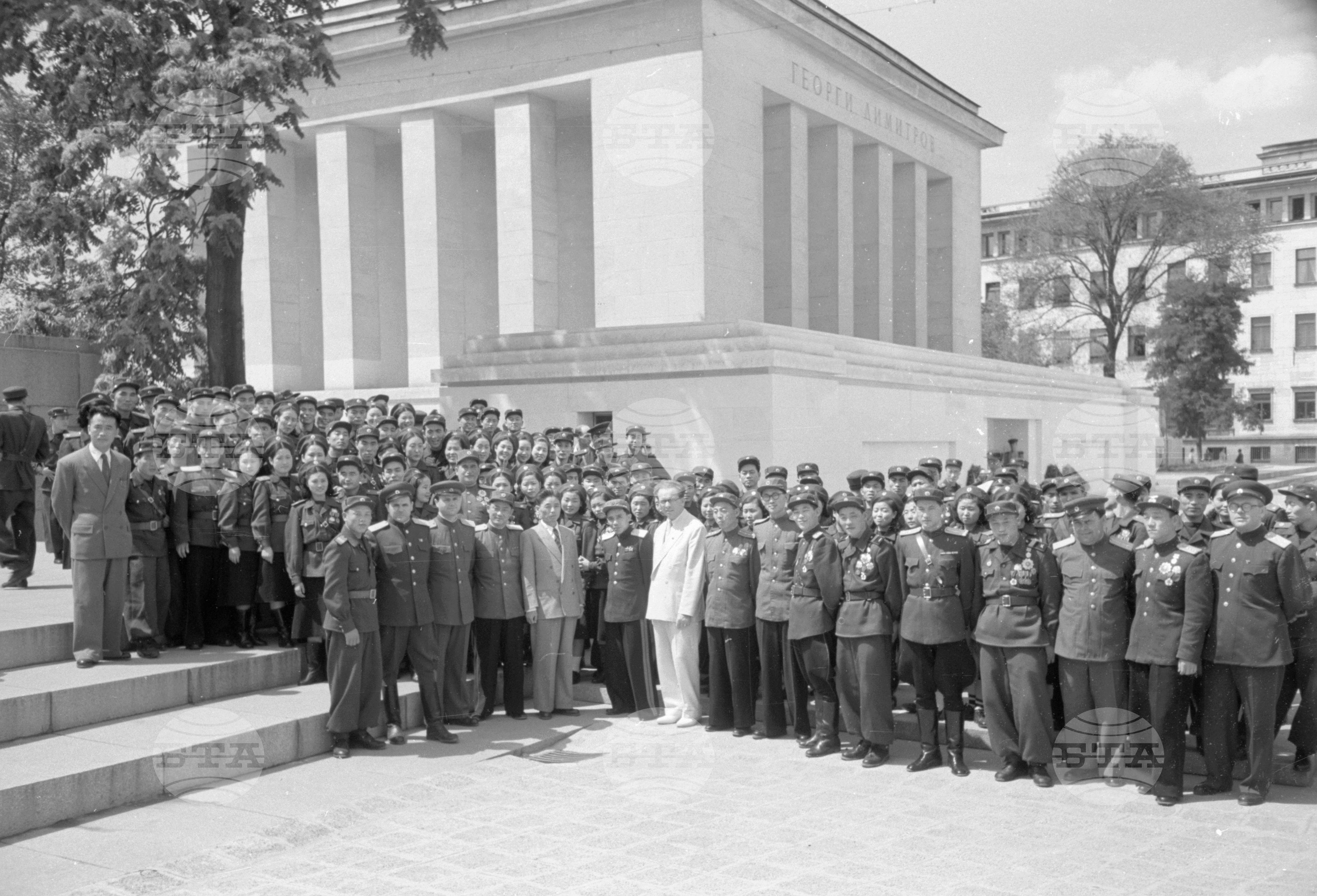 Ансамбъл за песни и танци при Корейската народна армия в България - 1953 година