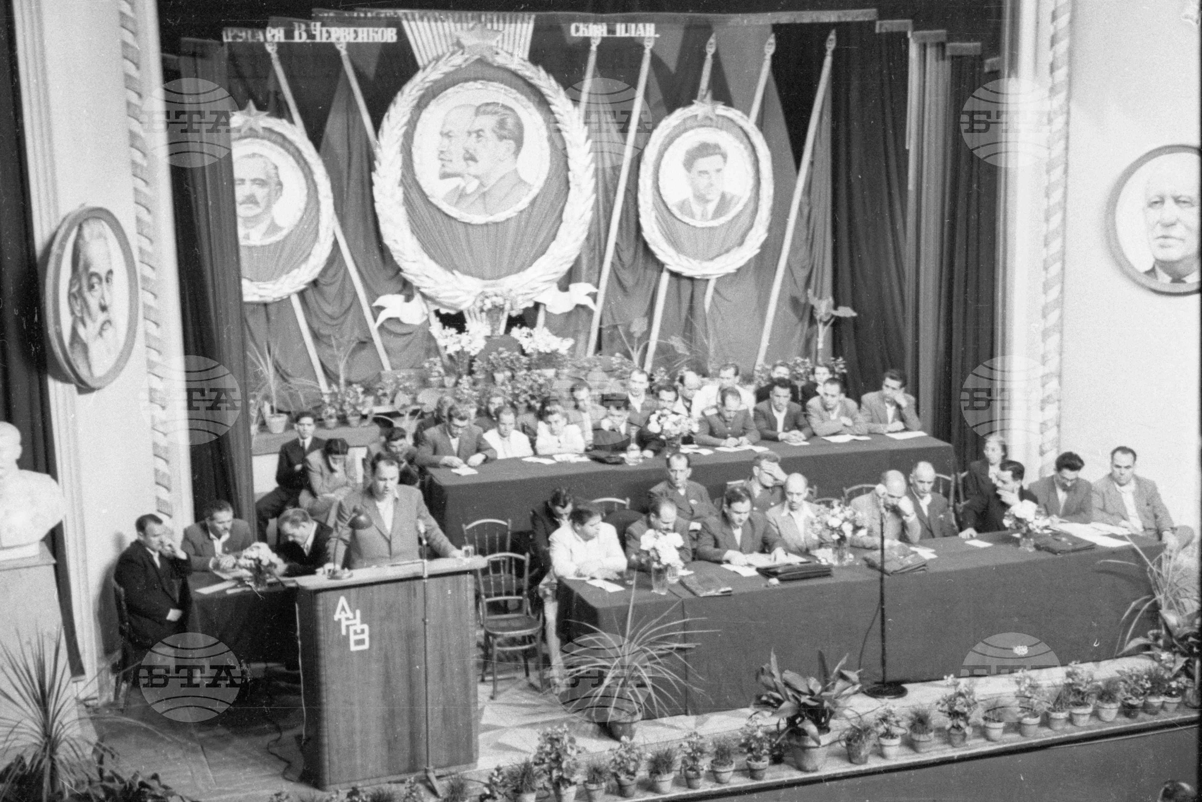Окръжна партийна конференция, 1951