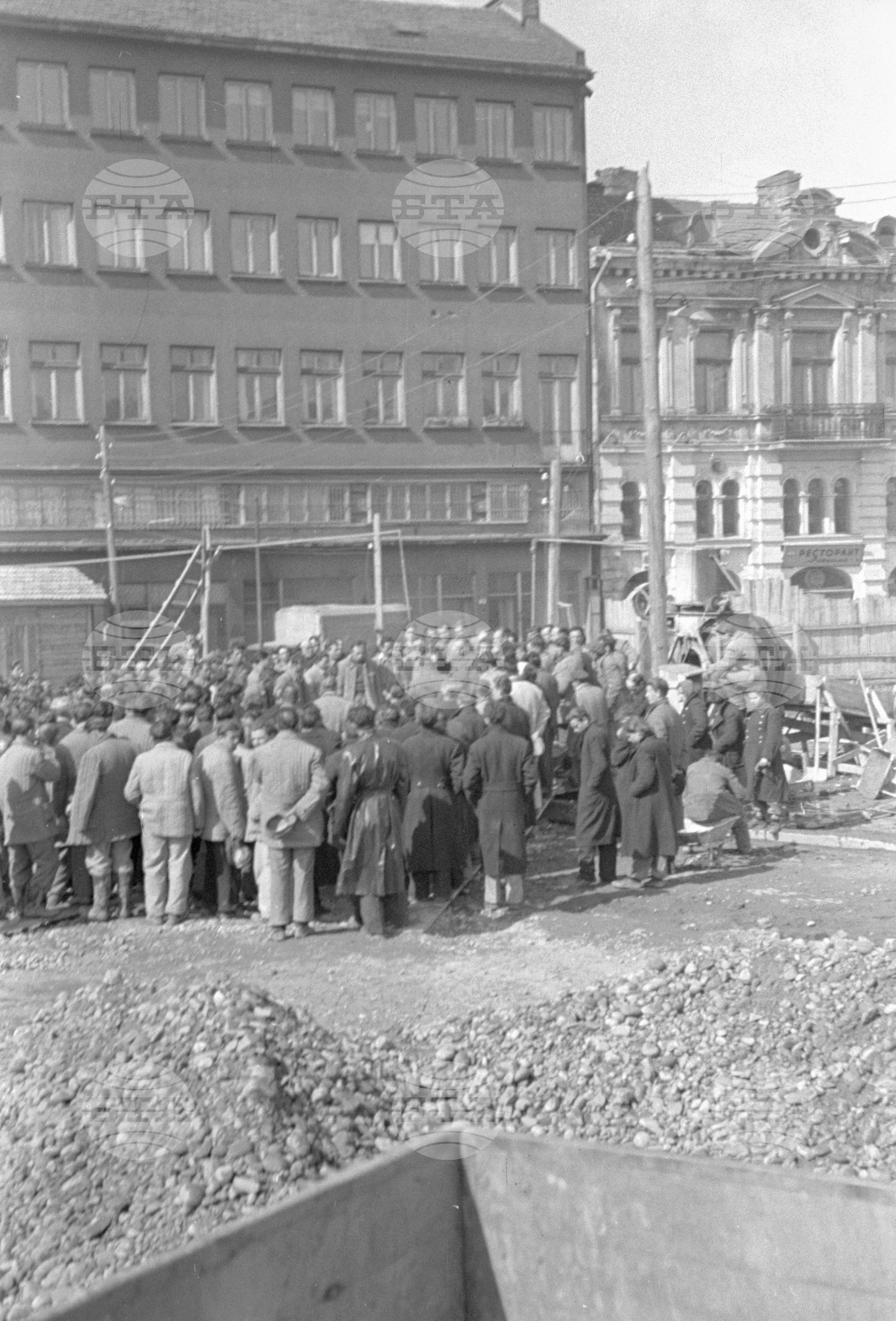 Траурен митинг по случай смъртта на Йосиф Висарионович Сталин