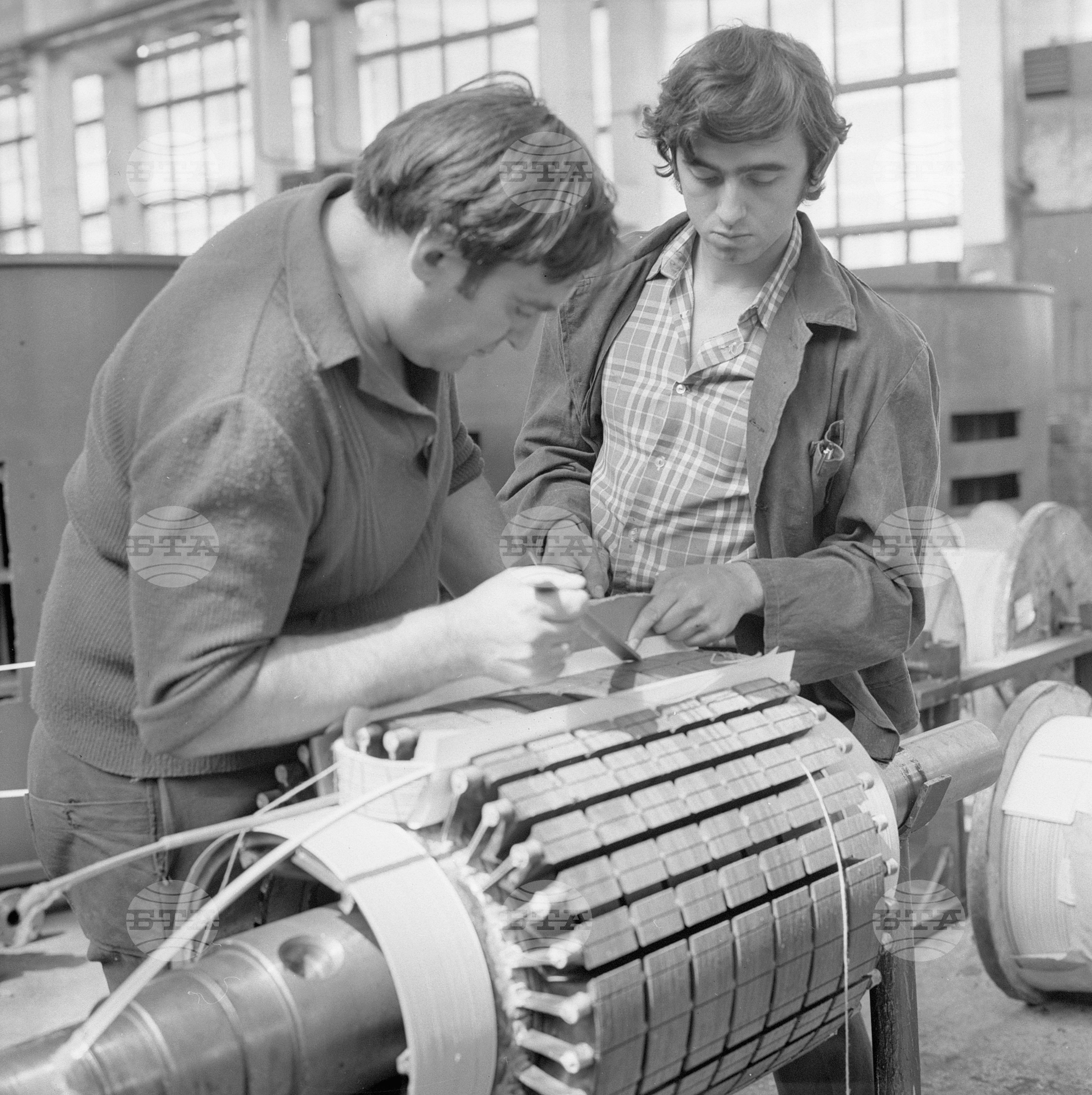 ДСК (Държавен стопански комбинат) "Елпром-енерго", ЗЕМ (Завод за електрически машини) "Васил Коларов" София