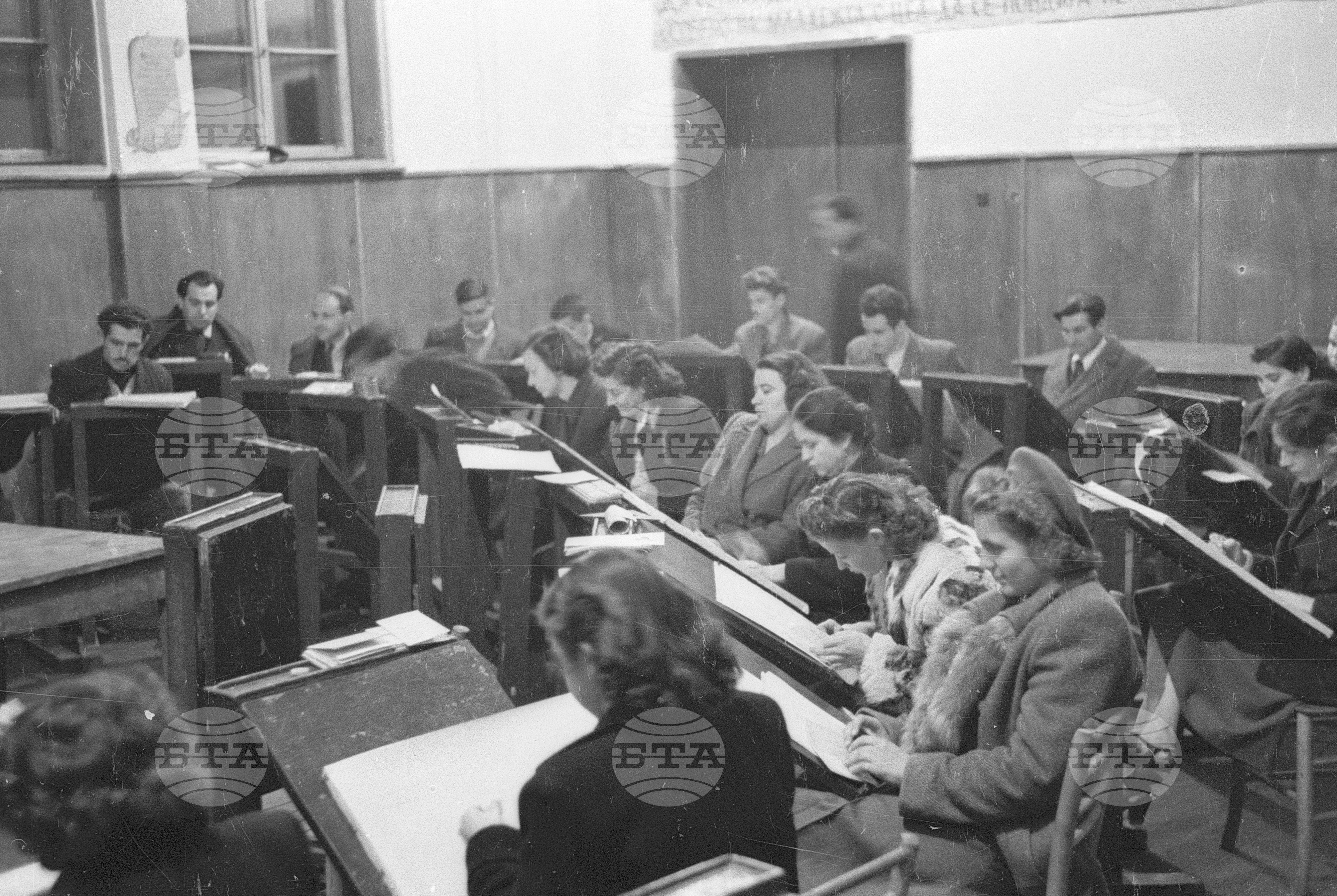 Посещение в Техникума на делегатите от III конгрес на Профсъюза на продоволствените и тютюневи работници от МДФТ Пловдив