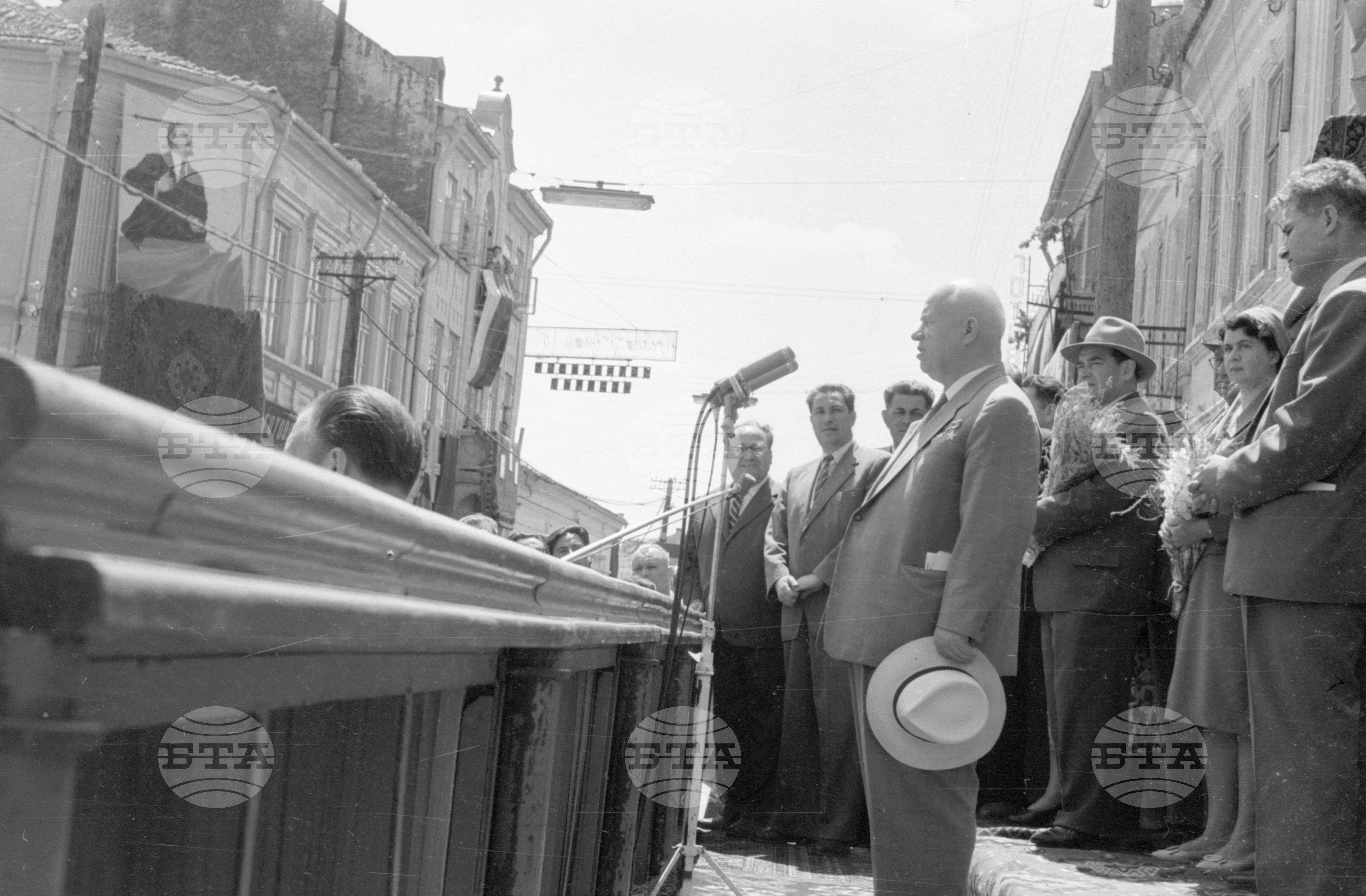 Пребиваването на Съветската партийно-правителствена делегация в град Толбухин (днес Добрич)
