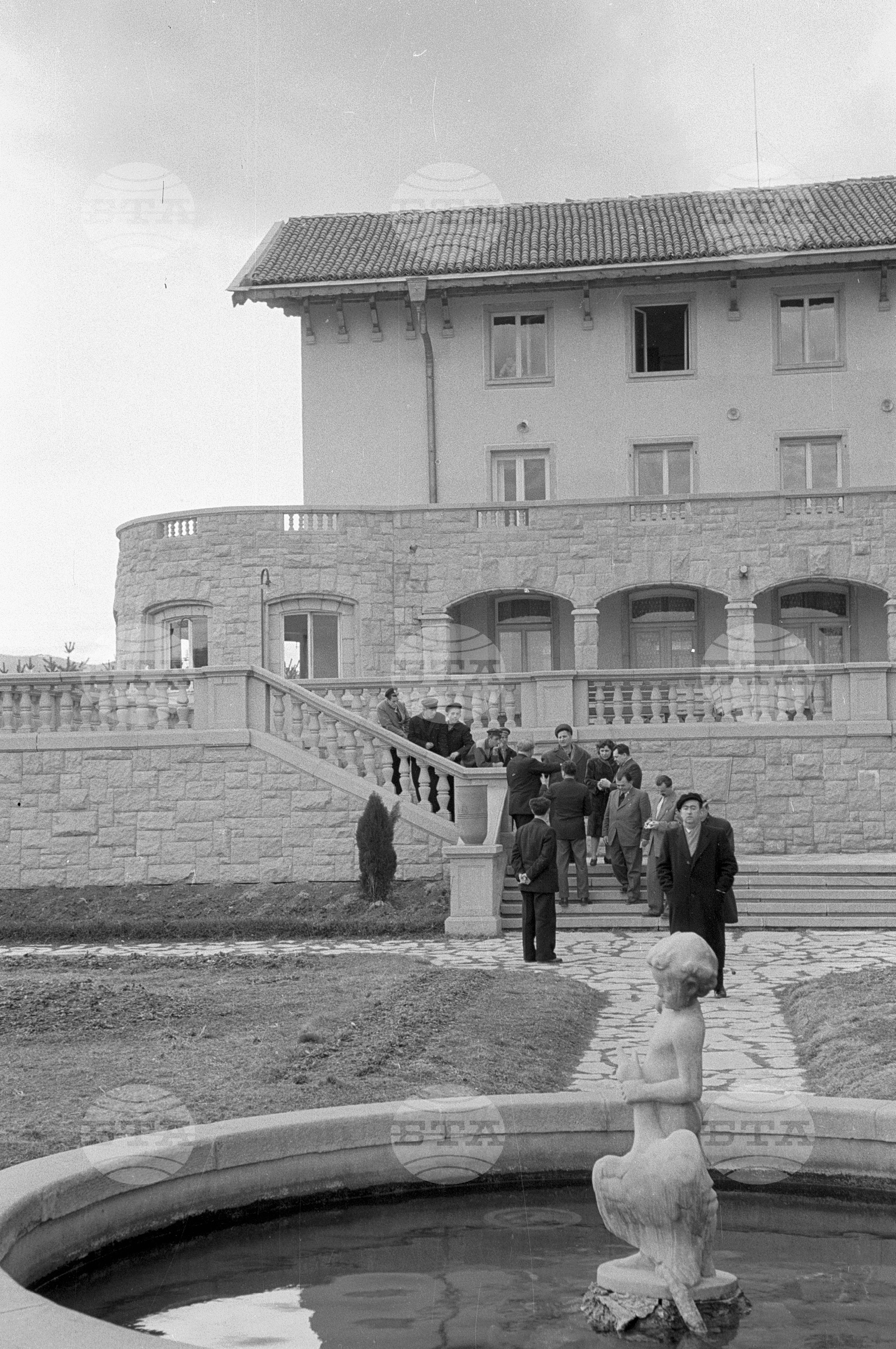 Пребиваването на чуждестранните делегати- гости на Националния съвет на Отечествения Фронт