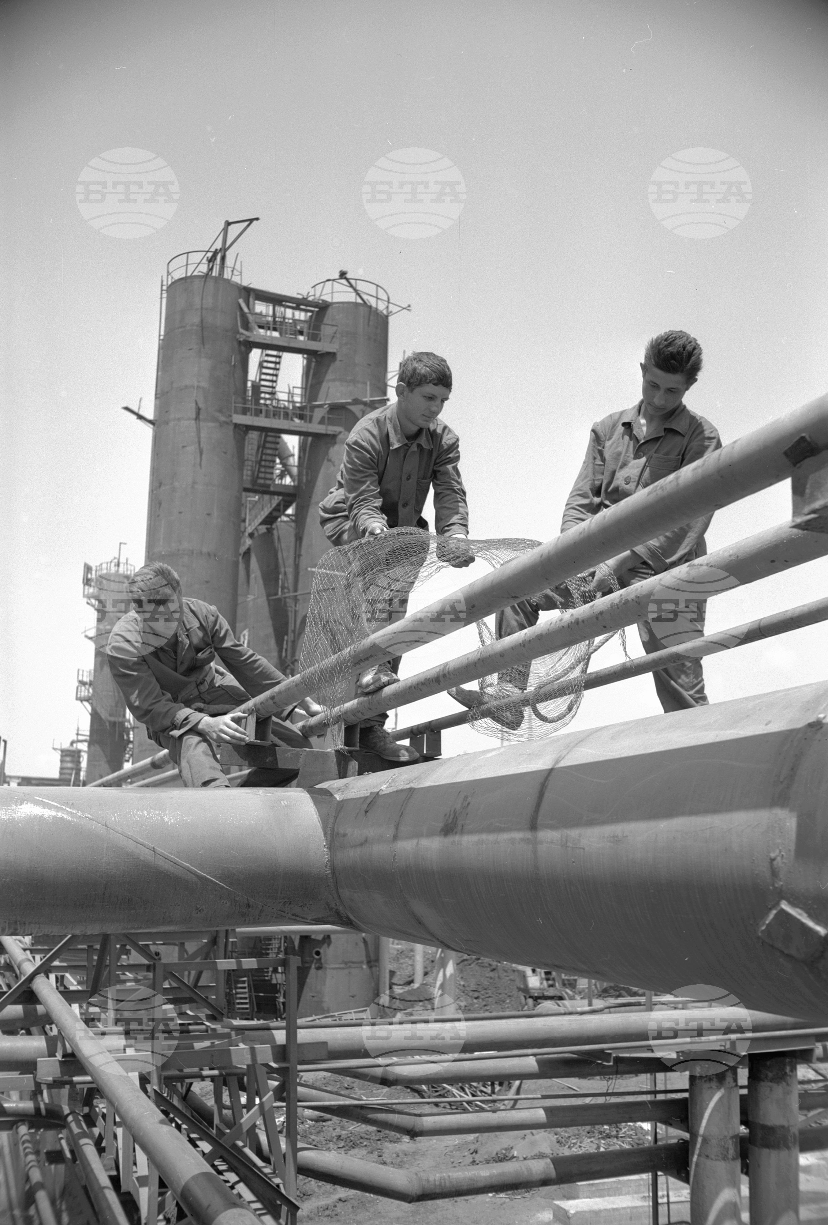 На строежа на Кремиковския металургичен комбинат - 1963