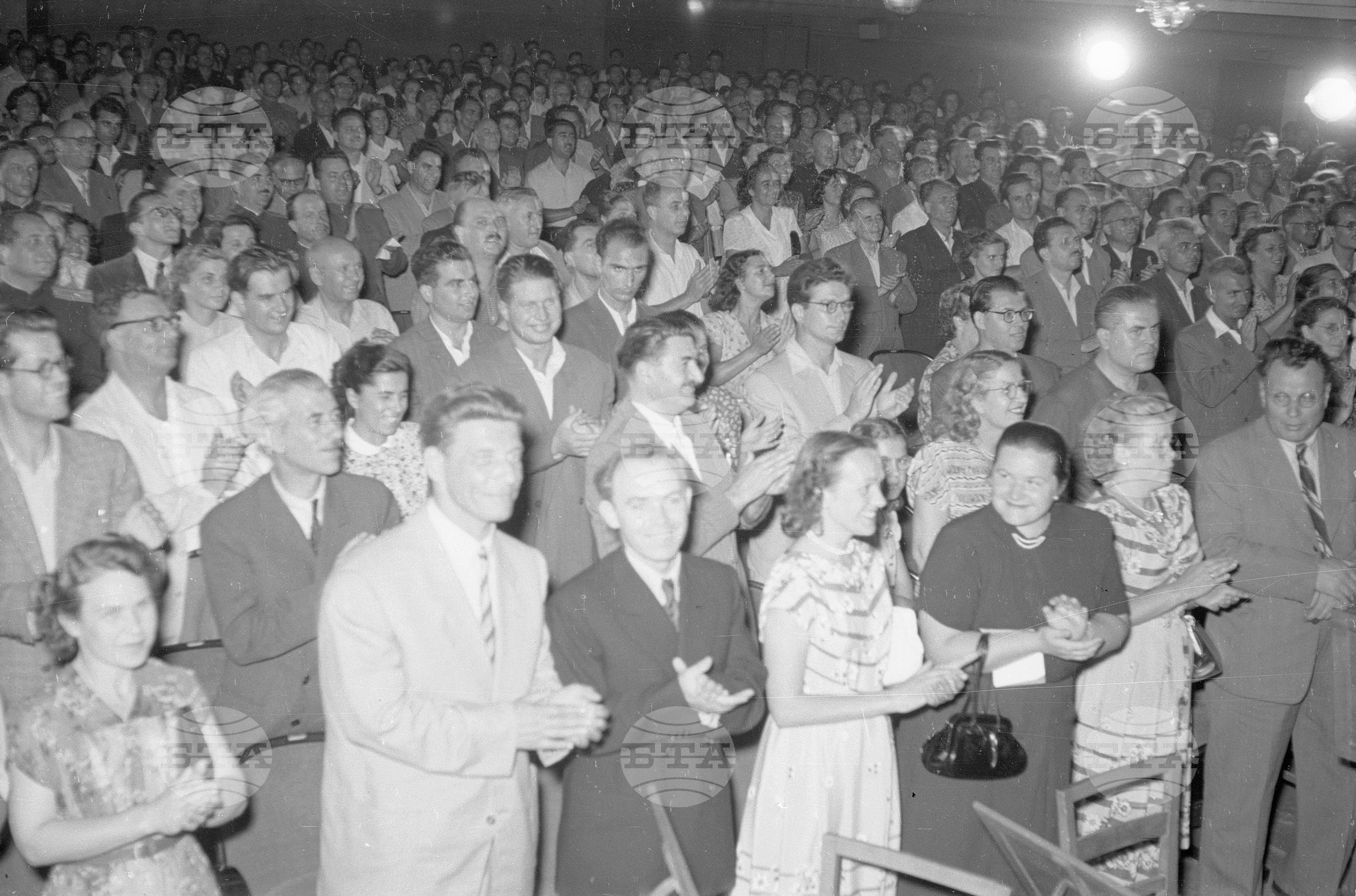 Ансамбъл за песни и танци при Корейската народна армия в България - 1953 година