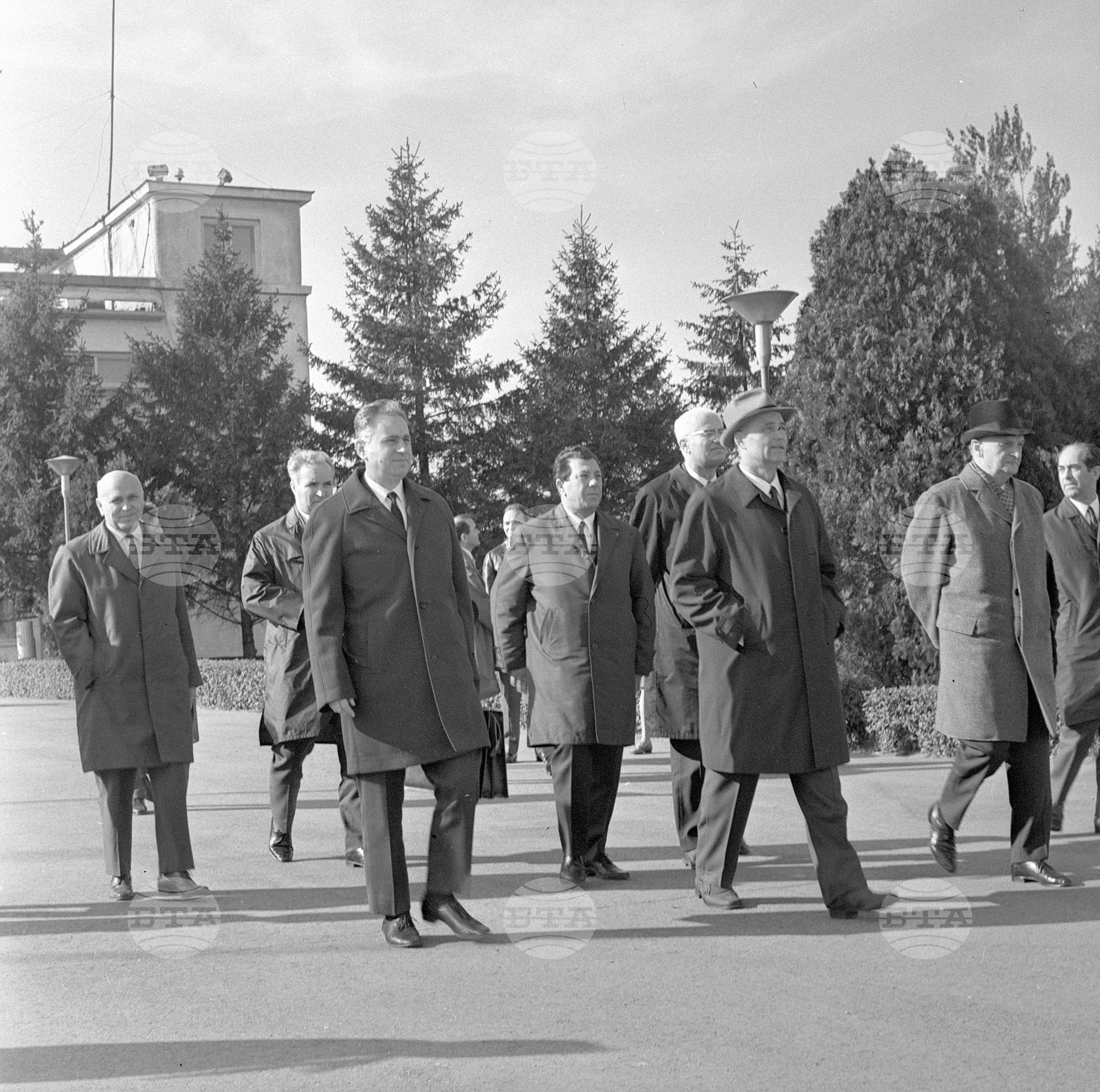 Посрещане на заместник-председателя на Министерски съвет на ГДР (Германска демократична република) Герхард Щюрер