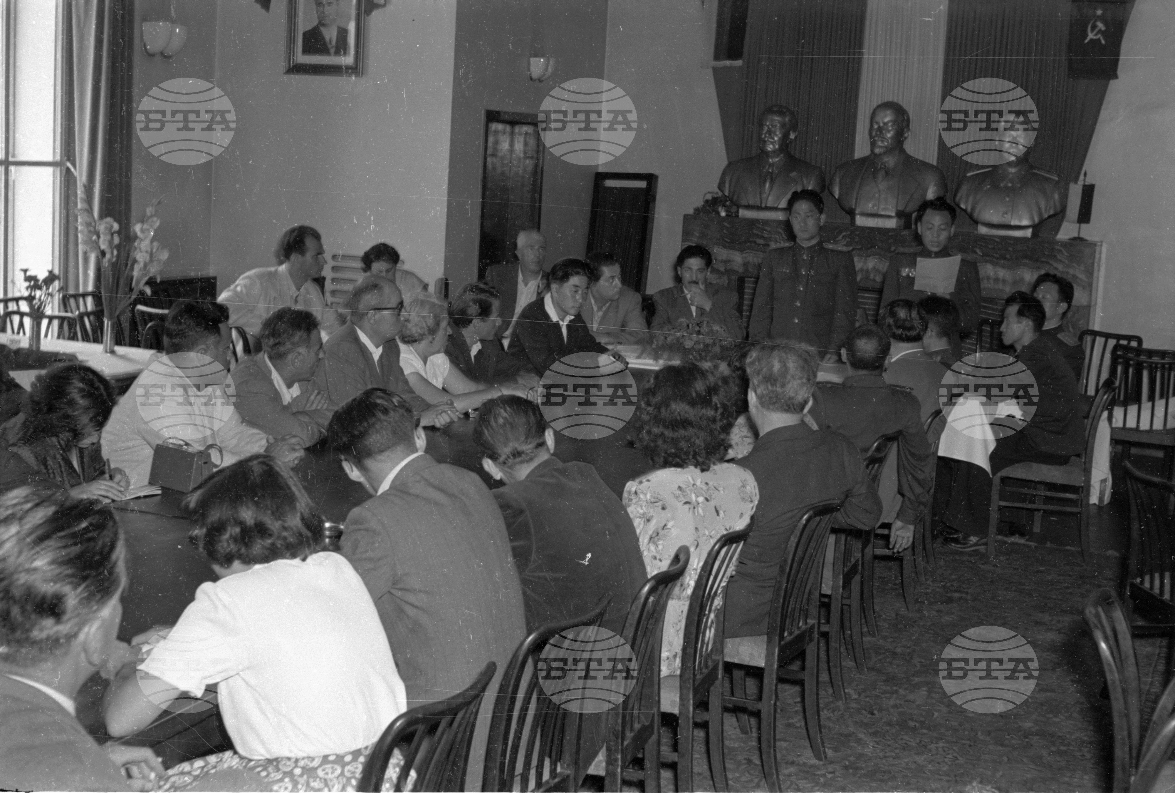 Ансамбъл за песни и танци при Корейската народна армия в България - 1953 година