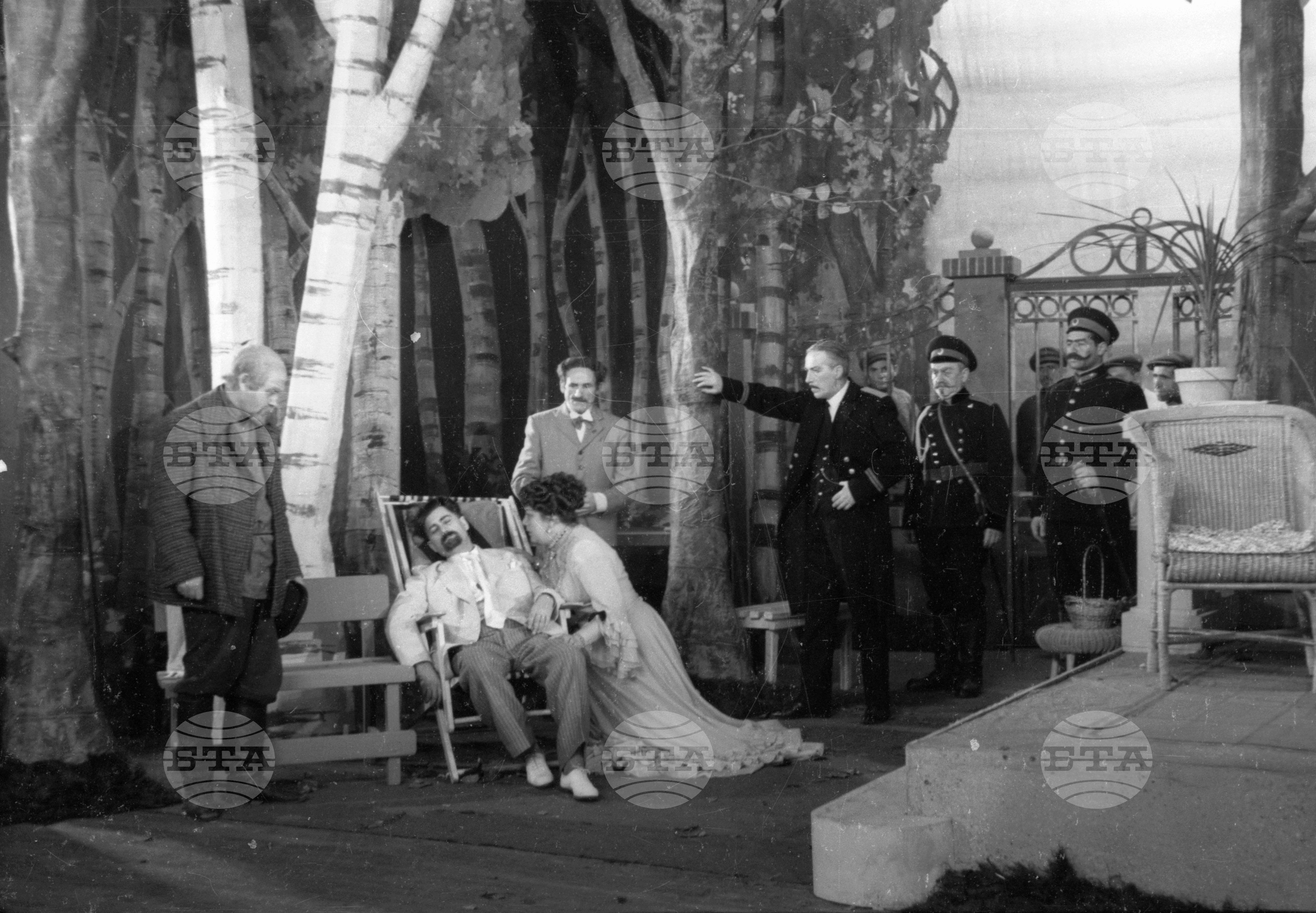 Народен театър "Иван Вазов", 1951 - част 1