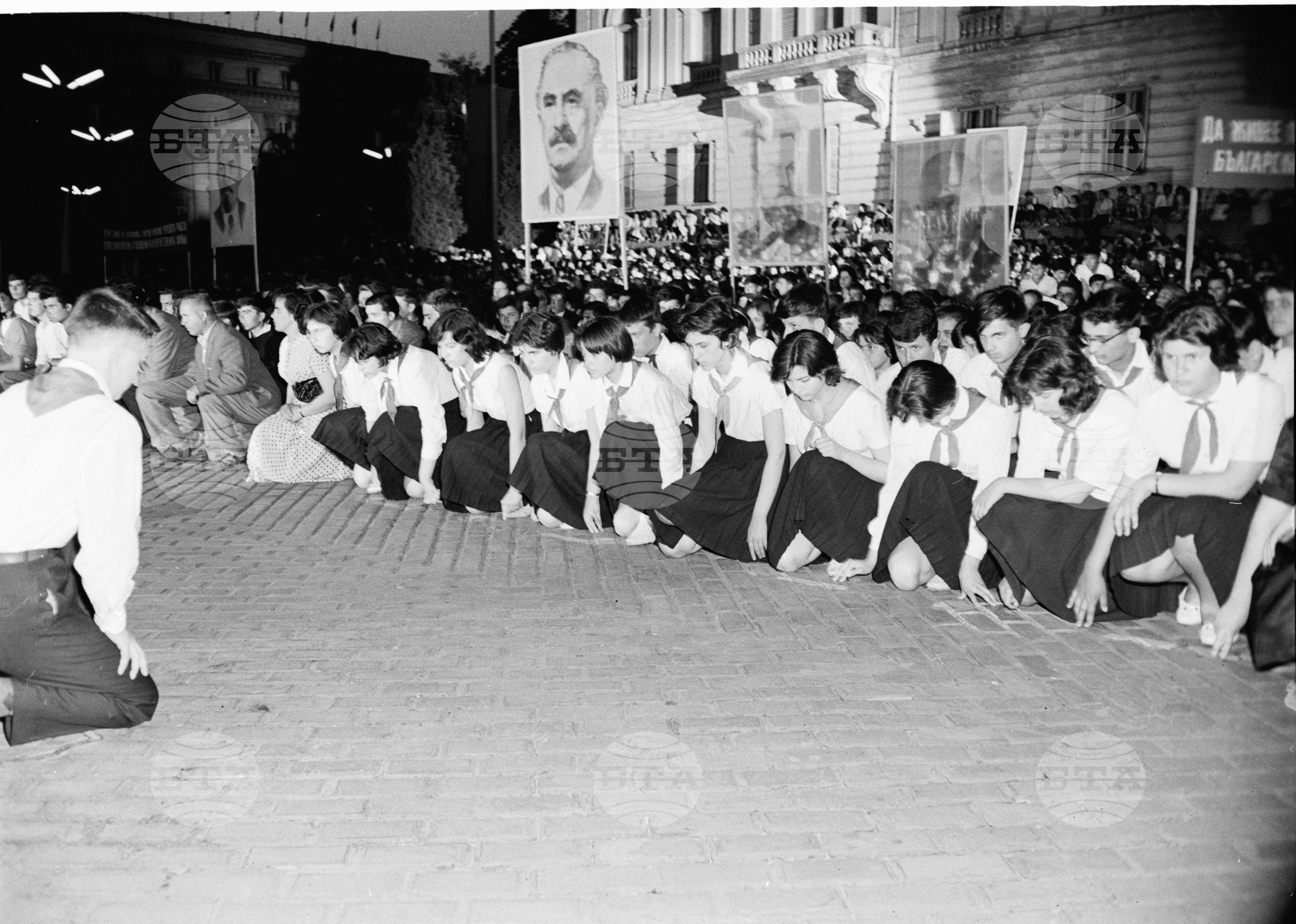 Тържествена заря в столицата в памет на загиналите за свободата на народа