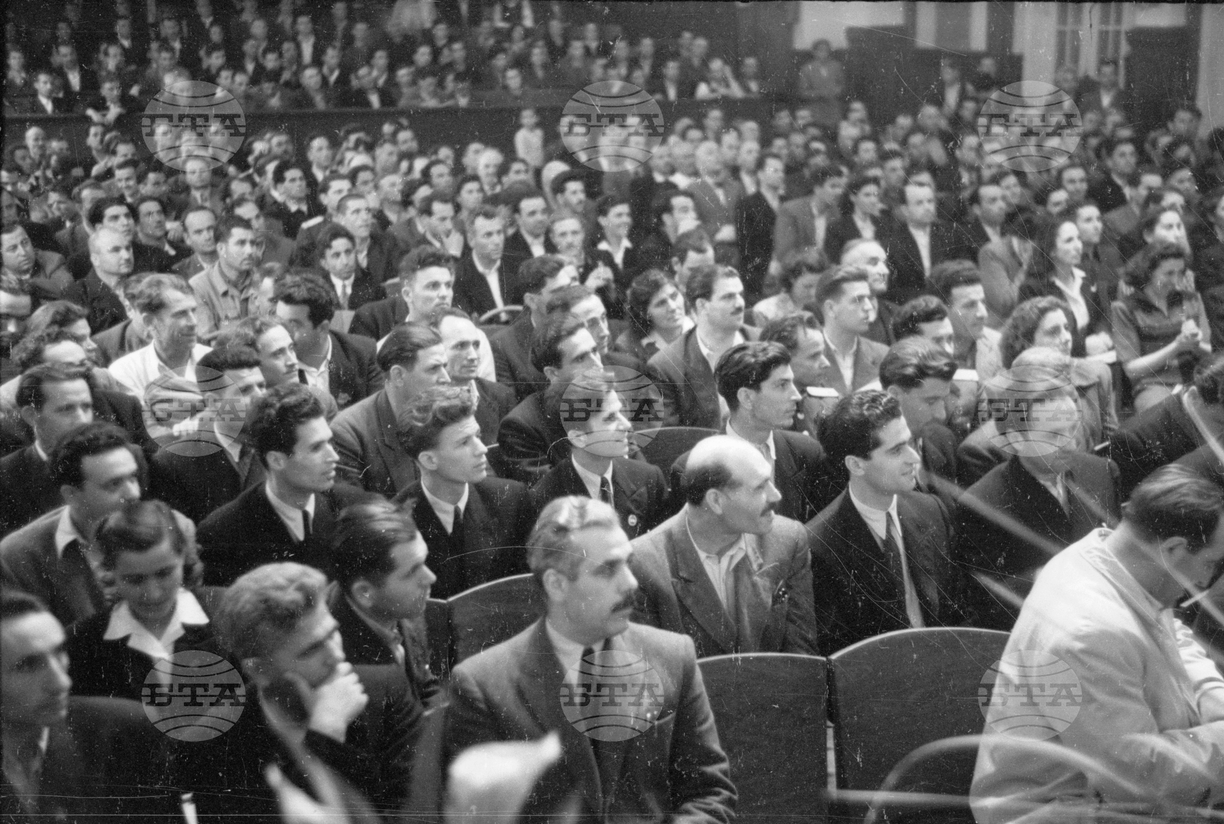 Окръжна партийна конференция , 1951