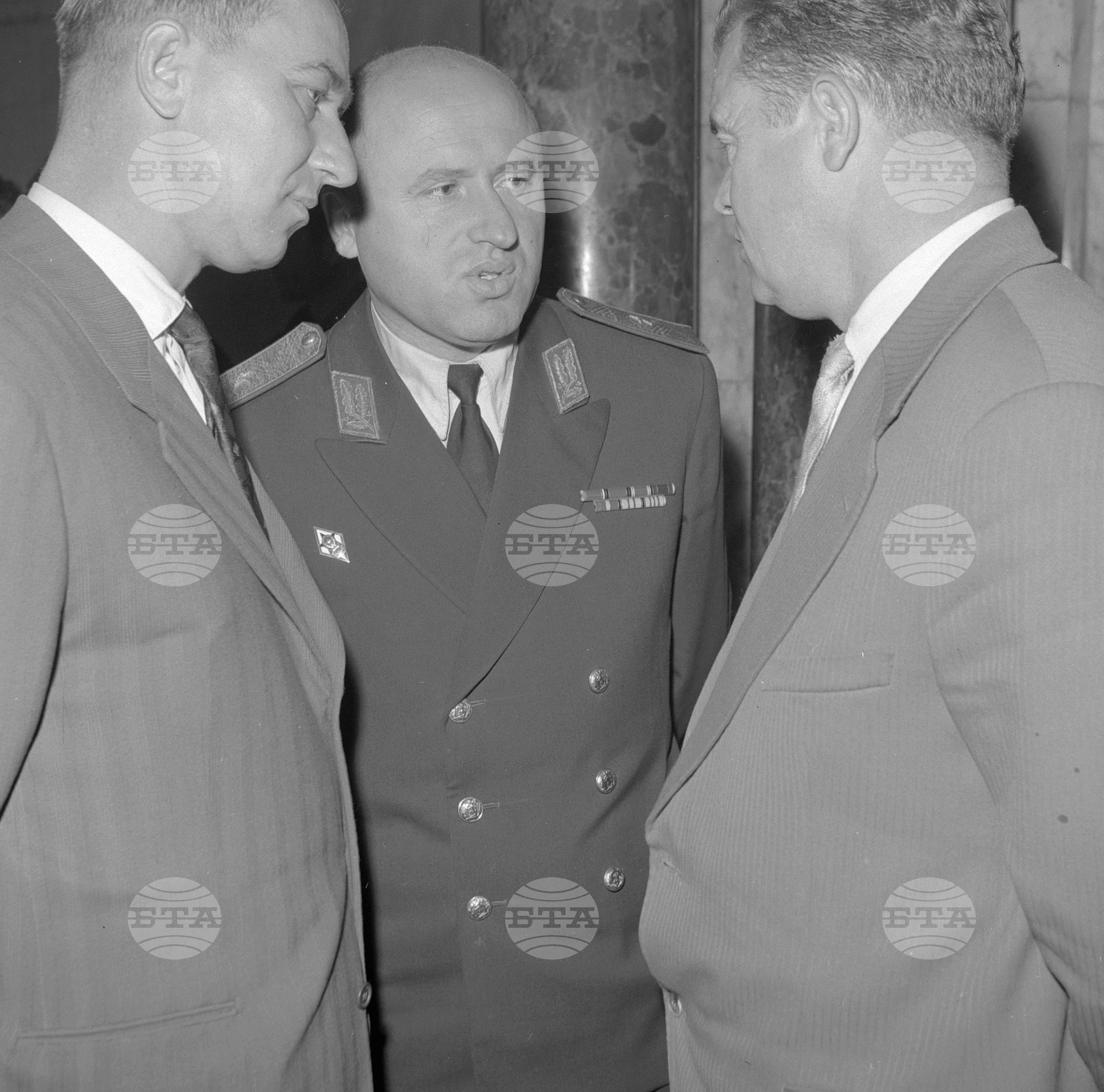 Осмият конгрес на Българската комунистическа партия част 10